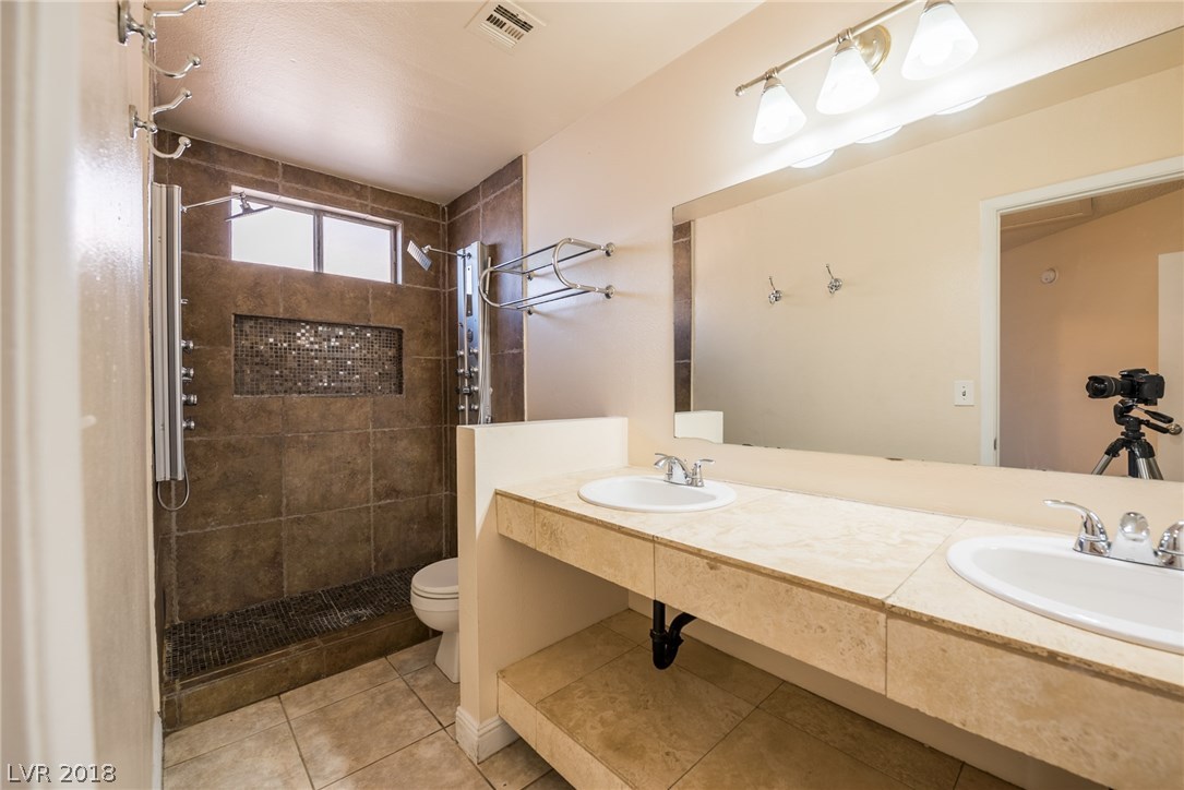 1261 CHALLENGE Lane, Las Vegas, Nevada 89110, 3 Bedrooms Bedrooms, 7 Rooms Rooms,2 BathroomsBathrooms,Residential,Sold,1261 CHALLENGE Lane,2055012
