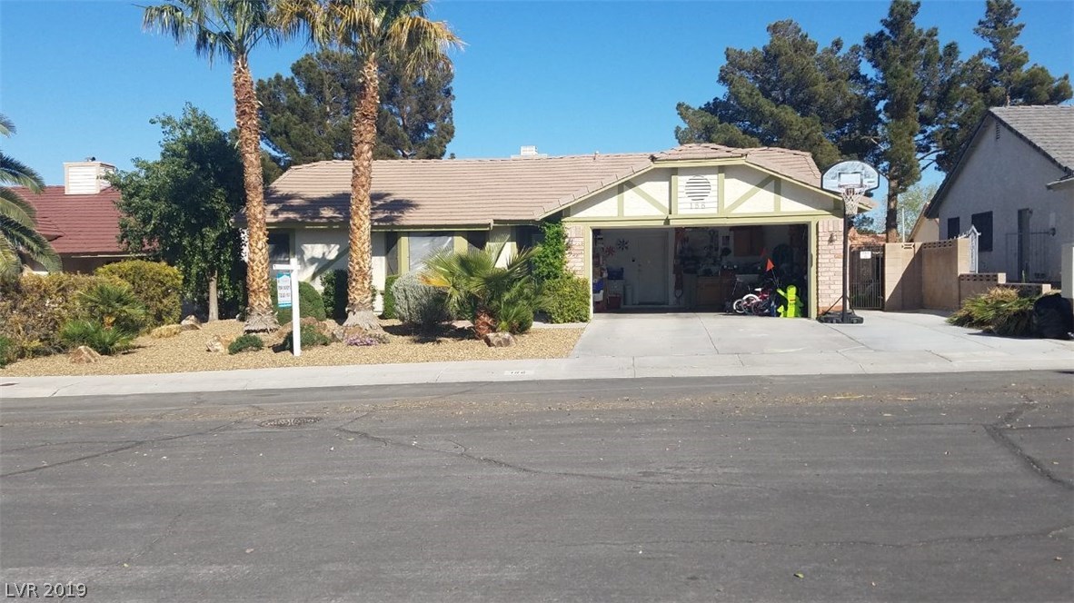 156 COLOGNE Drive, Henderson, Nevada 89074, 3 Bedrooms Bedrooms, 8 Rooms Rooms,2 BathroomsBathrooms,Residential,Sold,156 COLOGNE Drive,2082413