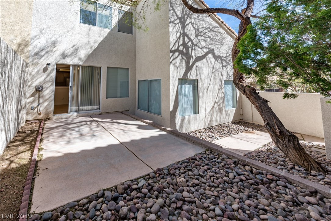 3443 MIDDLE VIEW Drive, Las Vegas, Nevada 89129, 2 Bedrooms Bedrooms, 6 Rooms Rooms,3 BathroomsBathrooms,Residential,Sold,3443 MIDDLE VIEW Drive,2123033