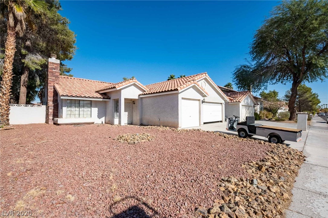 1372 White Drive, Las Vegas, Nevada 89119, 3 Bedrooms Bedrooms, 7 Rooms Rooms,2 BathroomsBathrooms,Residential,Sold,1372 White Drive,2248020
