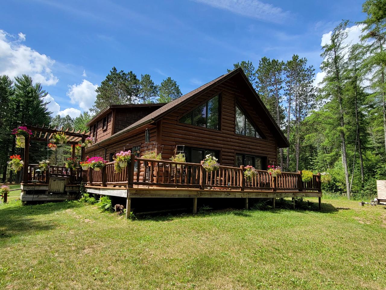 Moen Lake Property 4000 Lakeshore Dr Photo 1