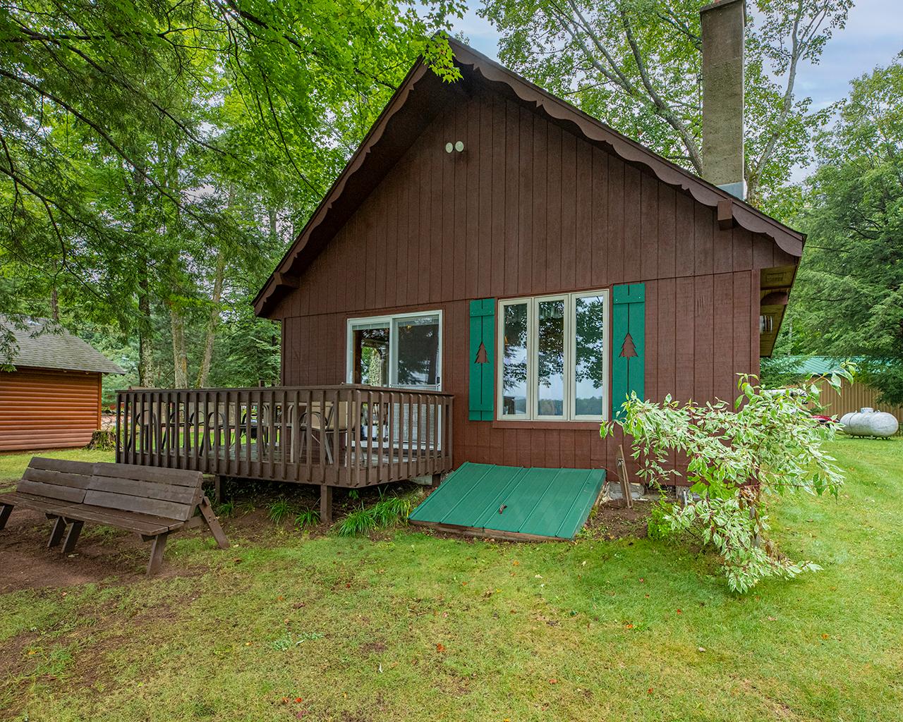 Amber Lake Property 8836 Amber Lake Rd W Photo 1