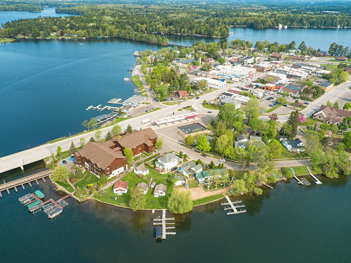 Minocqua Lake Property 317 Park Ave E Photo 1