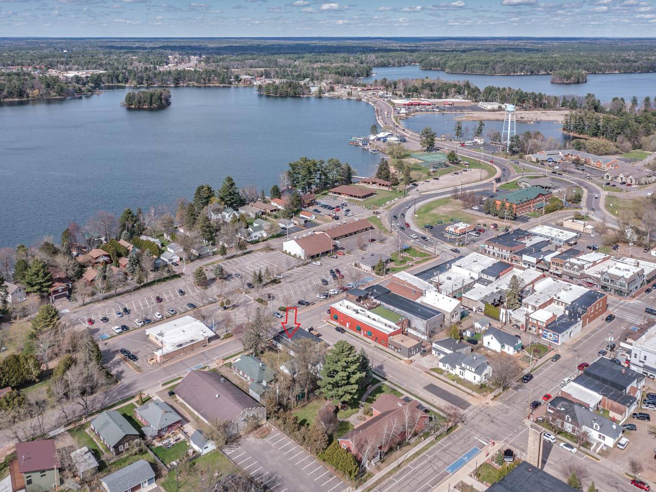 525 FLAMBEAU ST, MINOCQUA, WI 54548 Redman Realty Group