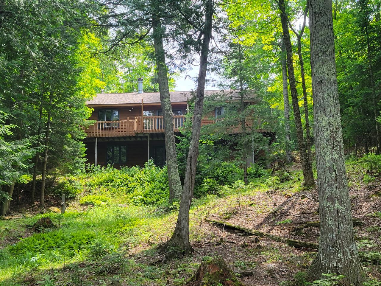 14088 ADELAIDE DR, WINCHESTER, WI 54557 Redman Realty Group