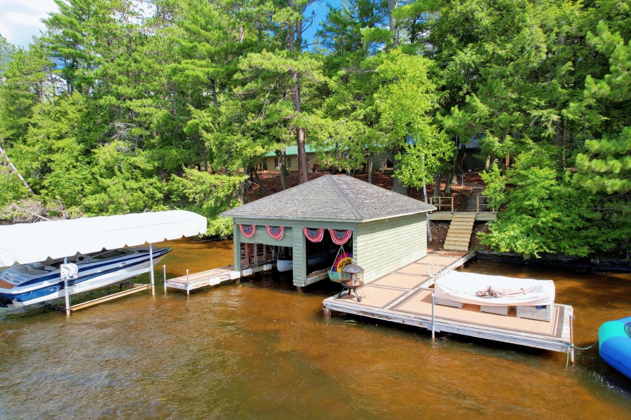 Planting Ground Lake Property 7774 Wheeler Island Rd Photo 1