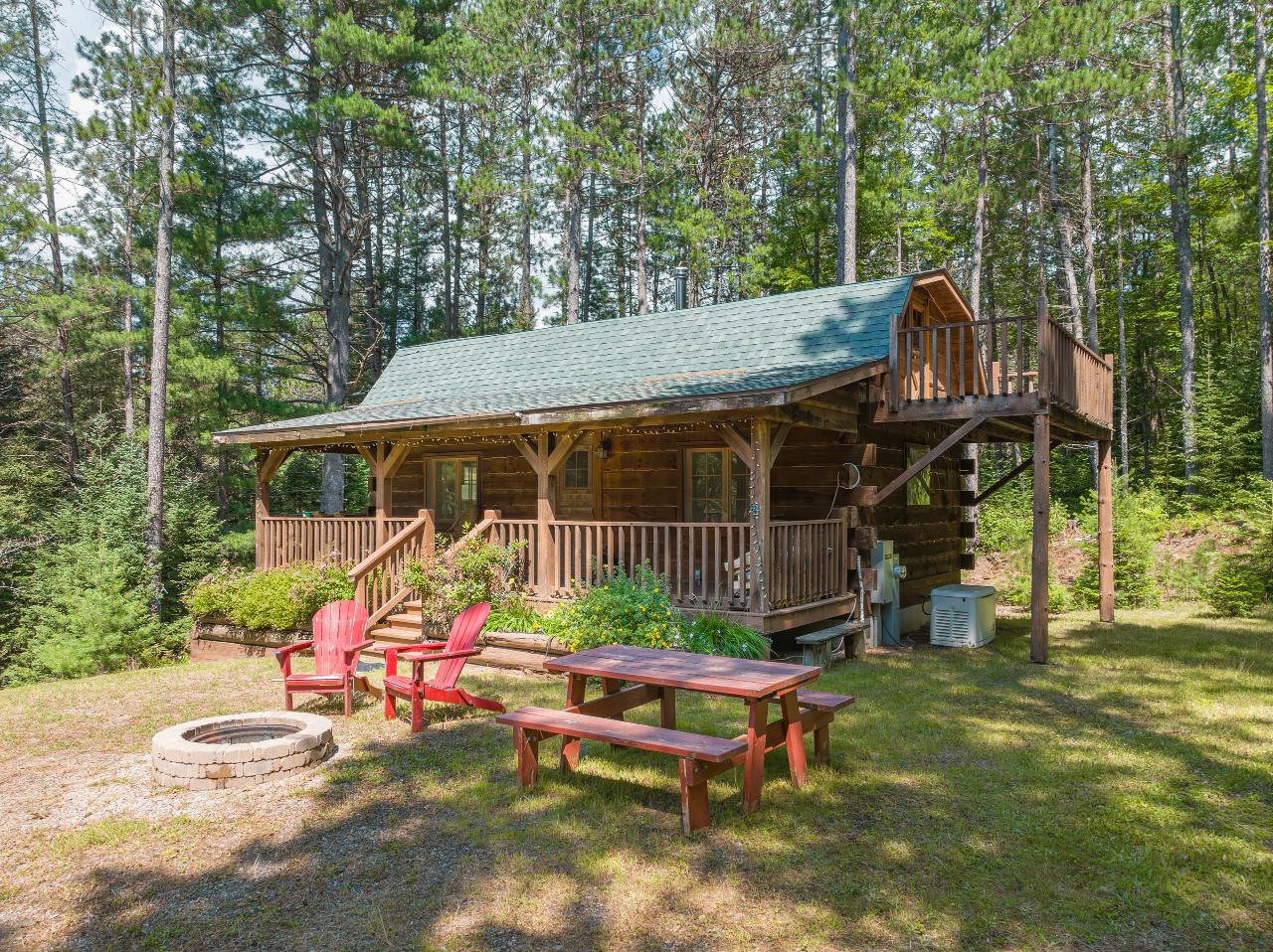 2935 PIT RD, EAGLE RIVER, WI 54521 Burkett & Associates