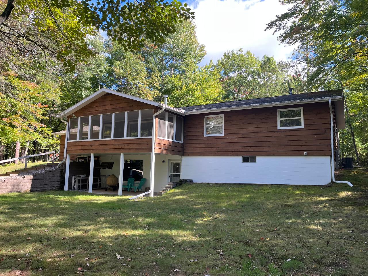 1274 HARBOR DR E, WOODRUFF, WI 54568 Redman Realty Group