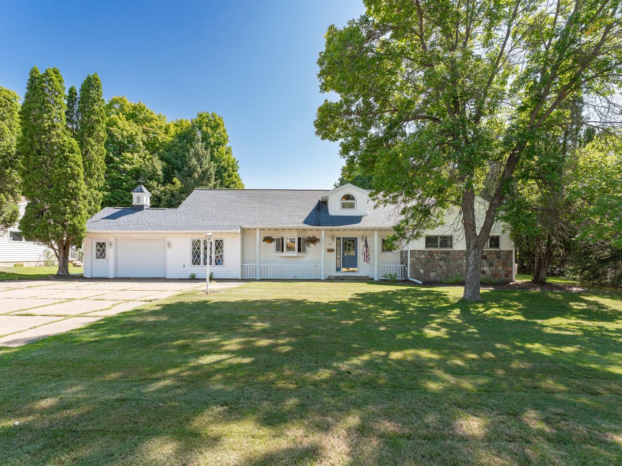 827 4TH AVE S, PARK FALLS, WI 54552 Redman Realty Group