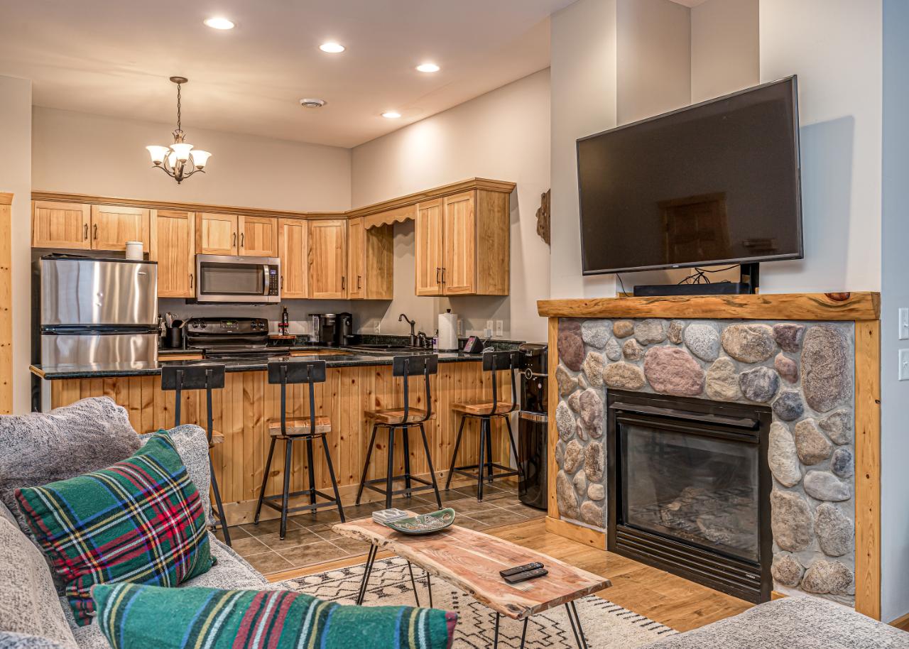 8270 HWY 51 11B, MINOCQUA, WI 54548 Redman Realty Group