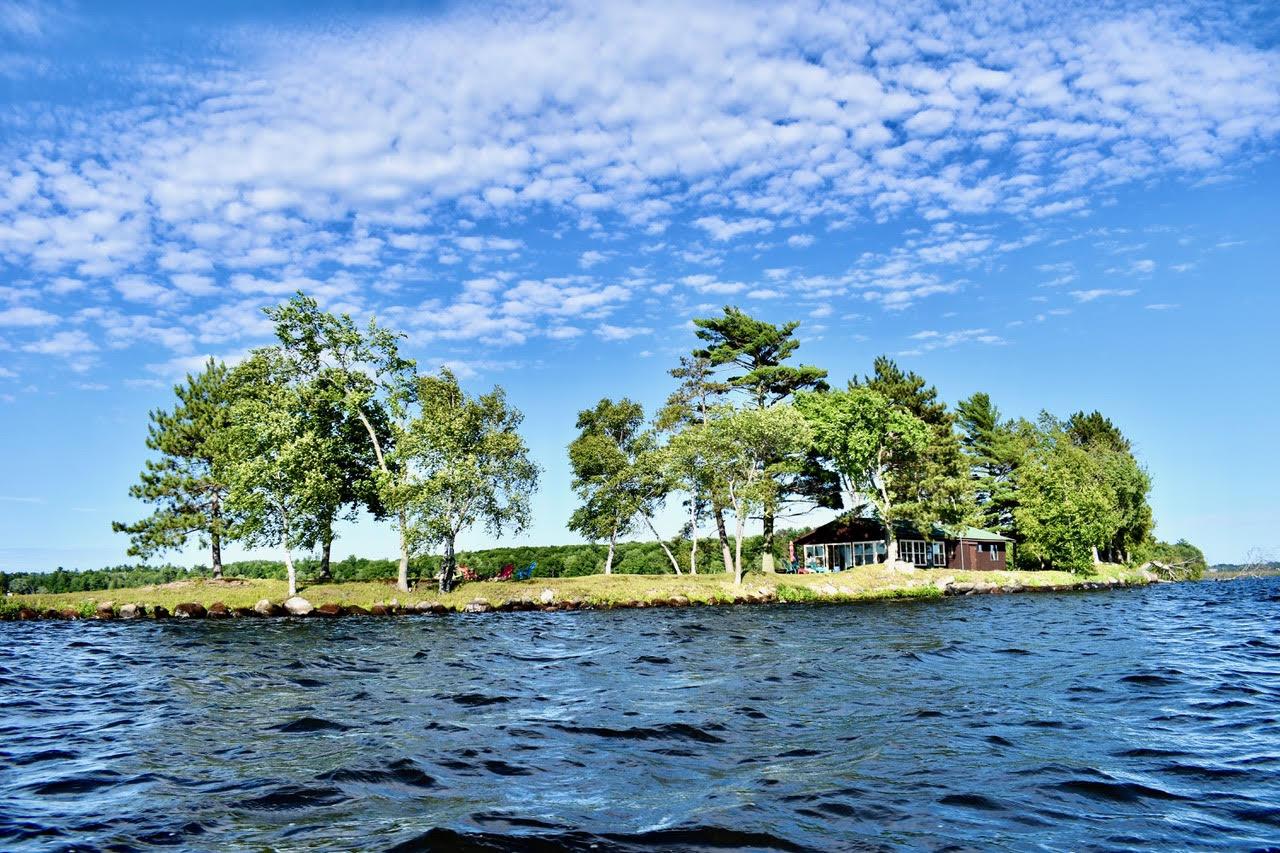 Pelican Lake Property 1093/95 Weaver Rd Photo 1