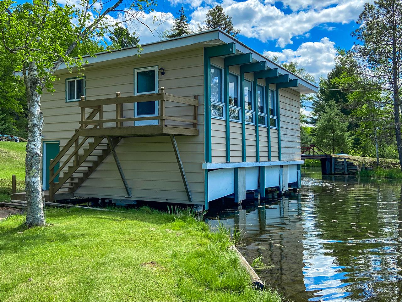 Tomahawk Lake Property 7207 Everlasting Ln Photo 1