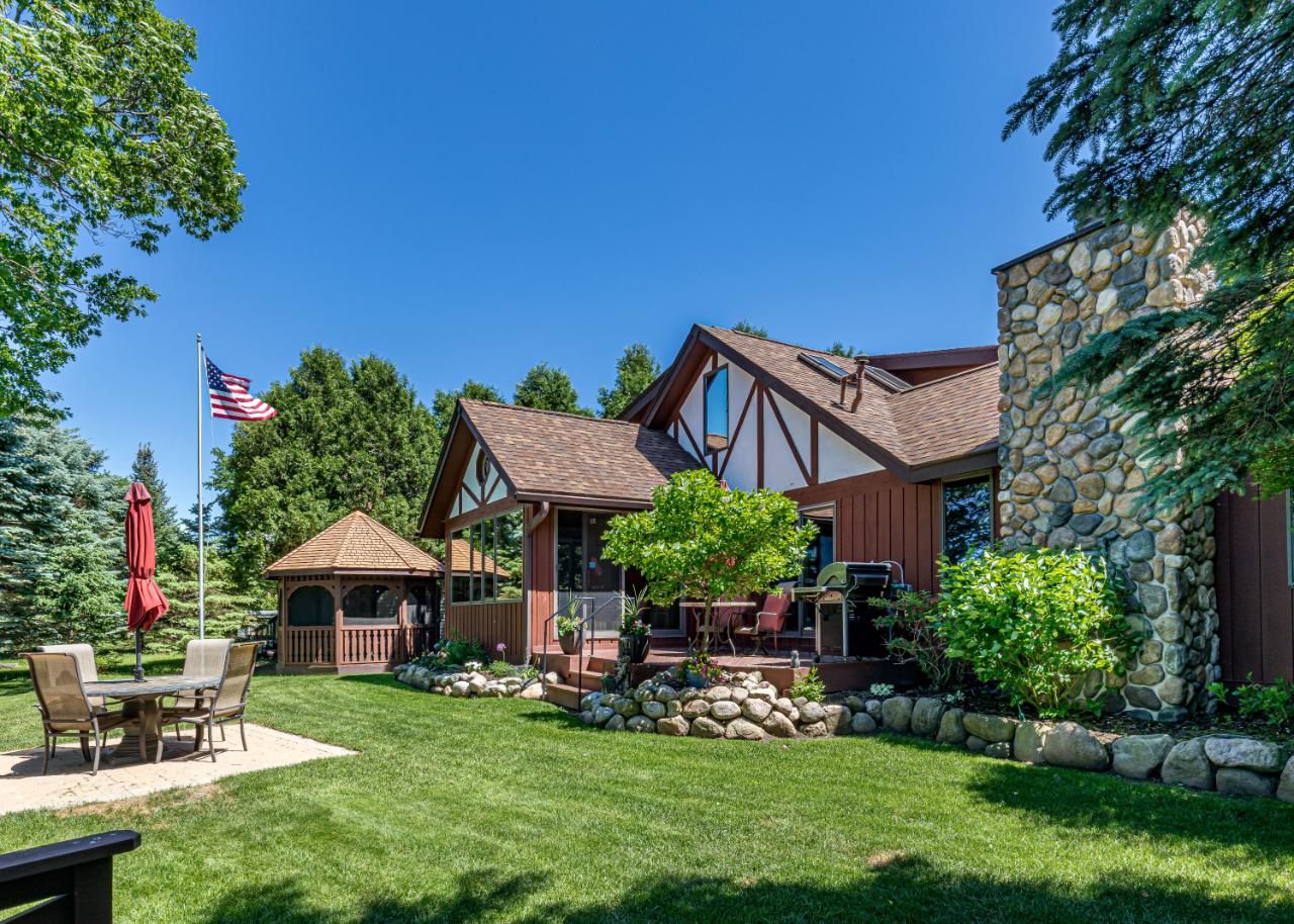 Minocqua Lake Property 130 Lakeshore Dr Photo 1