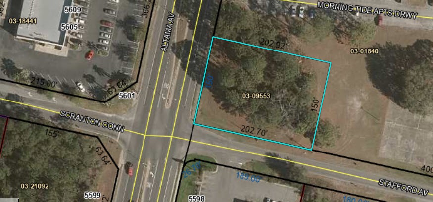 .70 AC corner commercial lot adjacent to the Glynn Place Commercial Park (zoned Highway Commercial). Located near Publix, restaurants, automobile dealers, Home Depot, Walmart, banks, and many other shopping venues.
