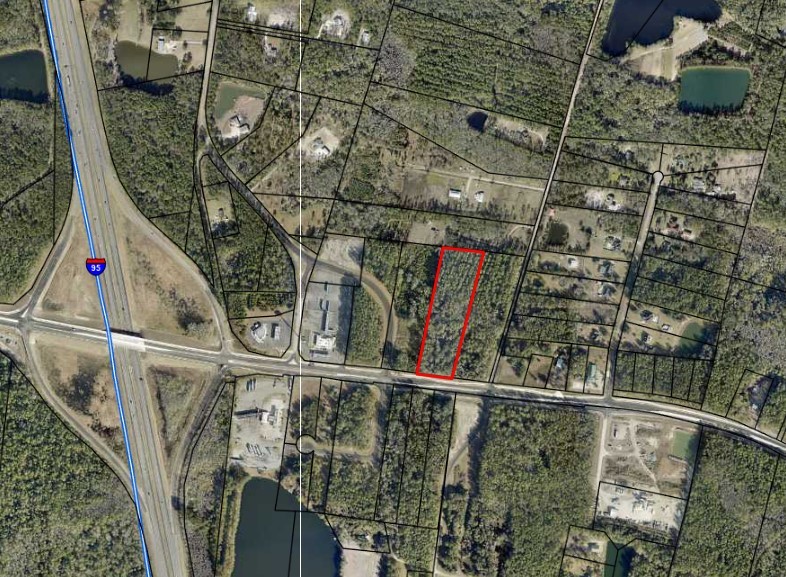 This 6.51 ac tract is located approximately 1/2 mile east of I-95, Exit #6 (Laurel Island Parkway) interchange on the northeast side of intersection. Construction recently completed widening the road to 4-lanes plus turning lanes. Approximately 275’ frontage & 980’ deep . Priced at $115,000/ac. Location offers direct access to Kings Bay Naval Submarine Base and St. Marys, less than one mile to Camden County High School, prime area for commercial and residential growth. Water and sewer available nearby, currently zoned county Agriculture Forestry. Additional due diligence materials available.