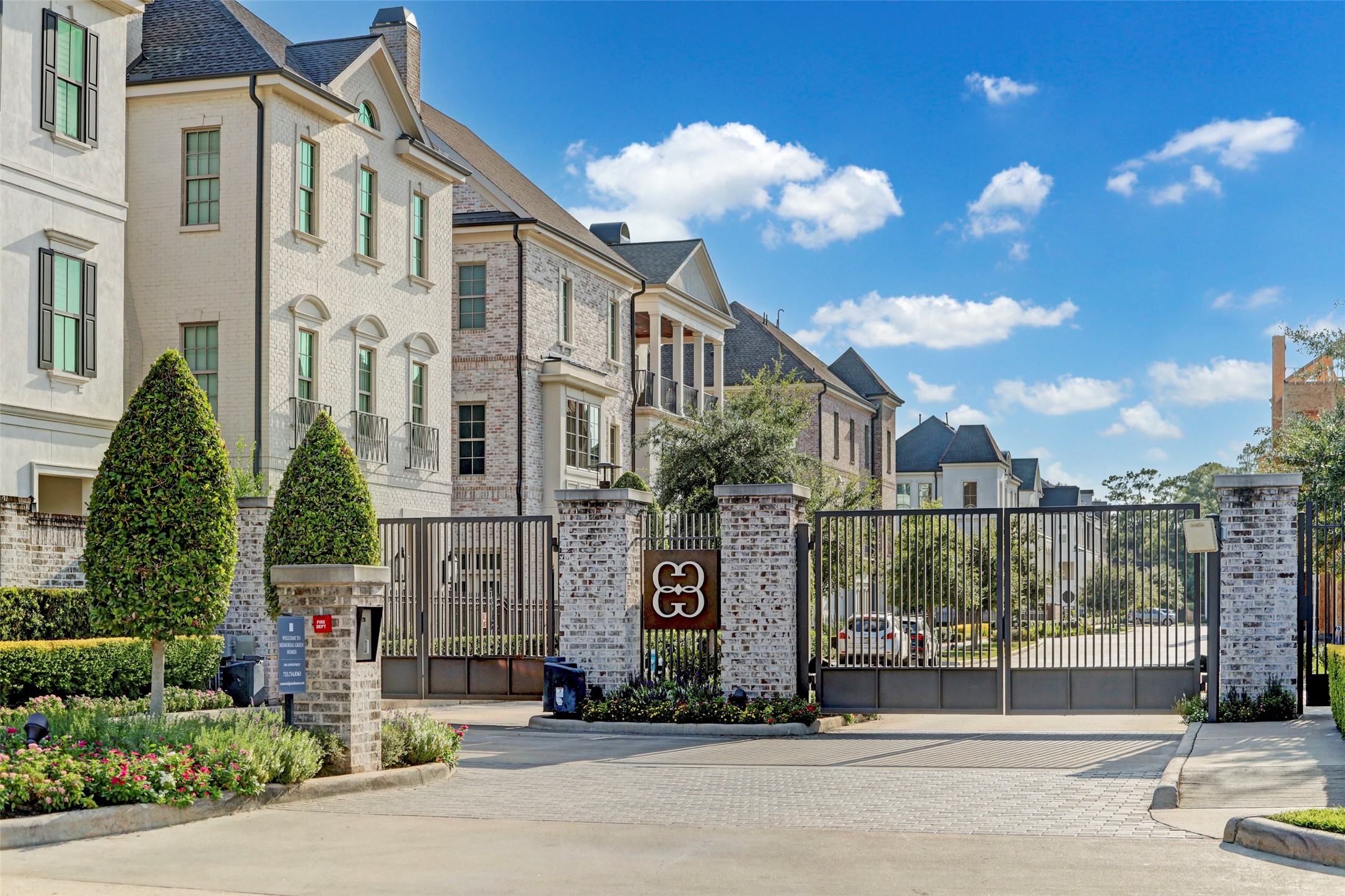 Memorial Green, luxury lock and leave community in the heart of Memorial!