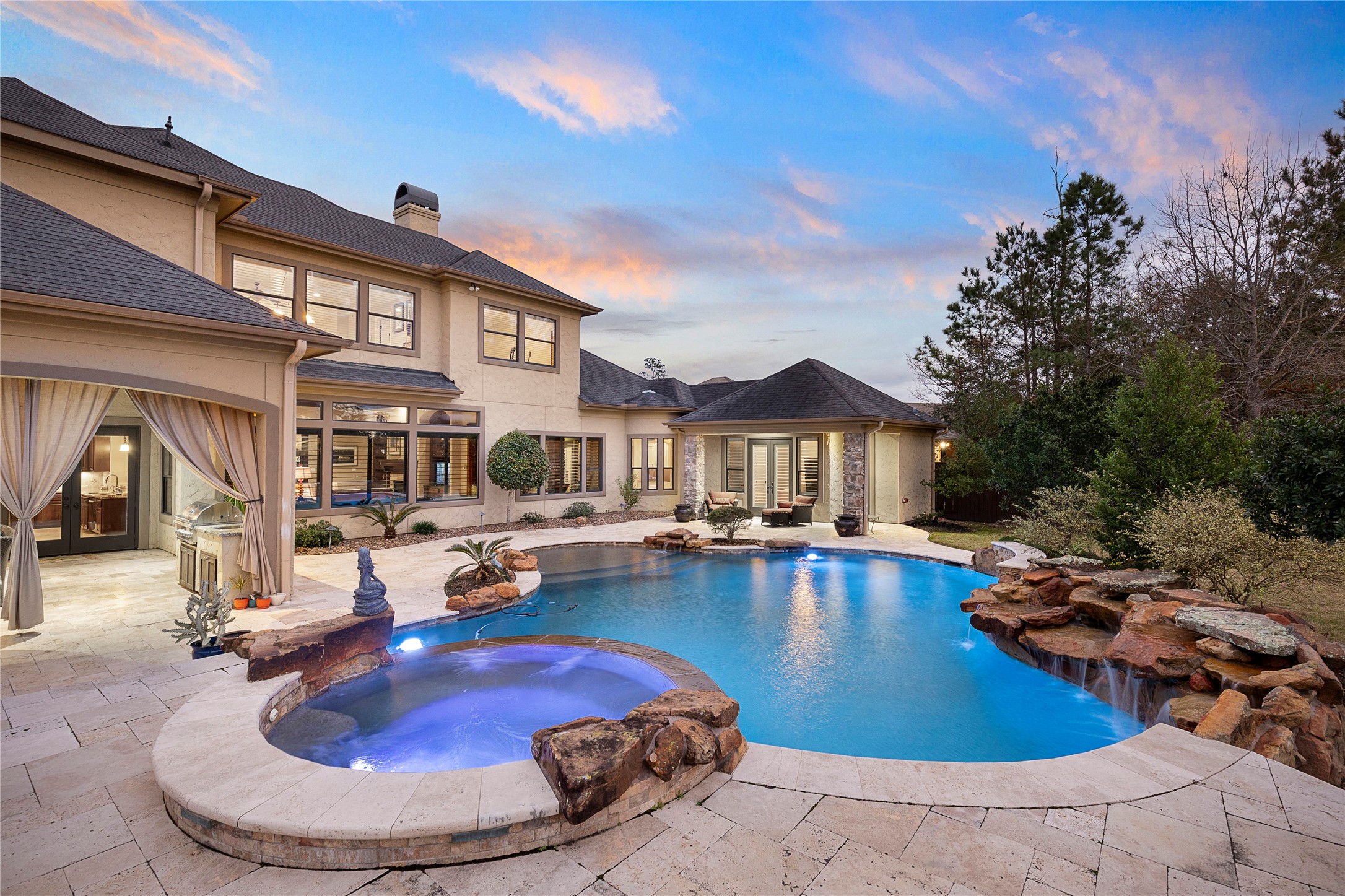 Wow factor galore, this gorgeous custom home provides plenty of private, tranquil, entertaining.