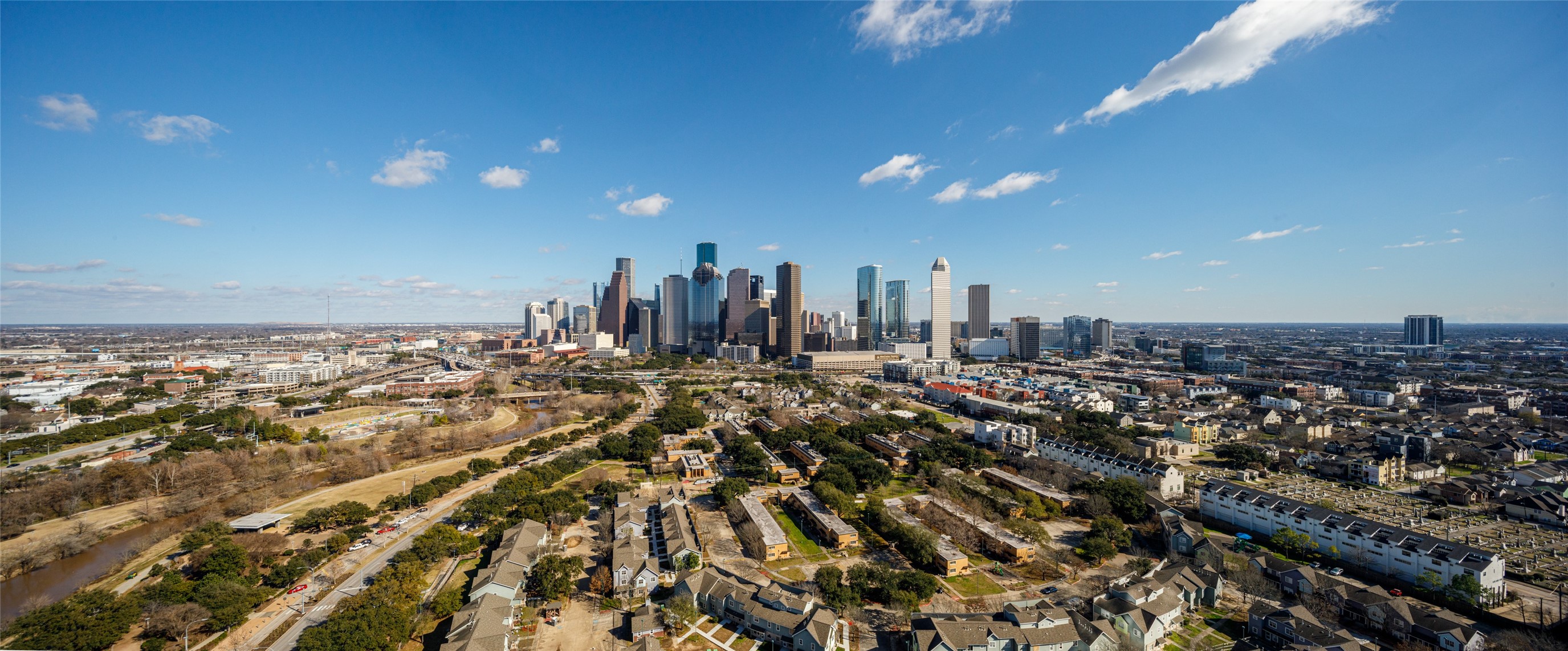 Discover the pinnacle of luxury living in this 2-bedroom. Enjoy sweeping views of the Downtown  Houston from floor-to-ceiling windows. With spacious bedrooms and a private balcony, indulge in a sophisticated lifestyle surrounded by breathtaking panoramas of Houston's vibrant cityscape.