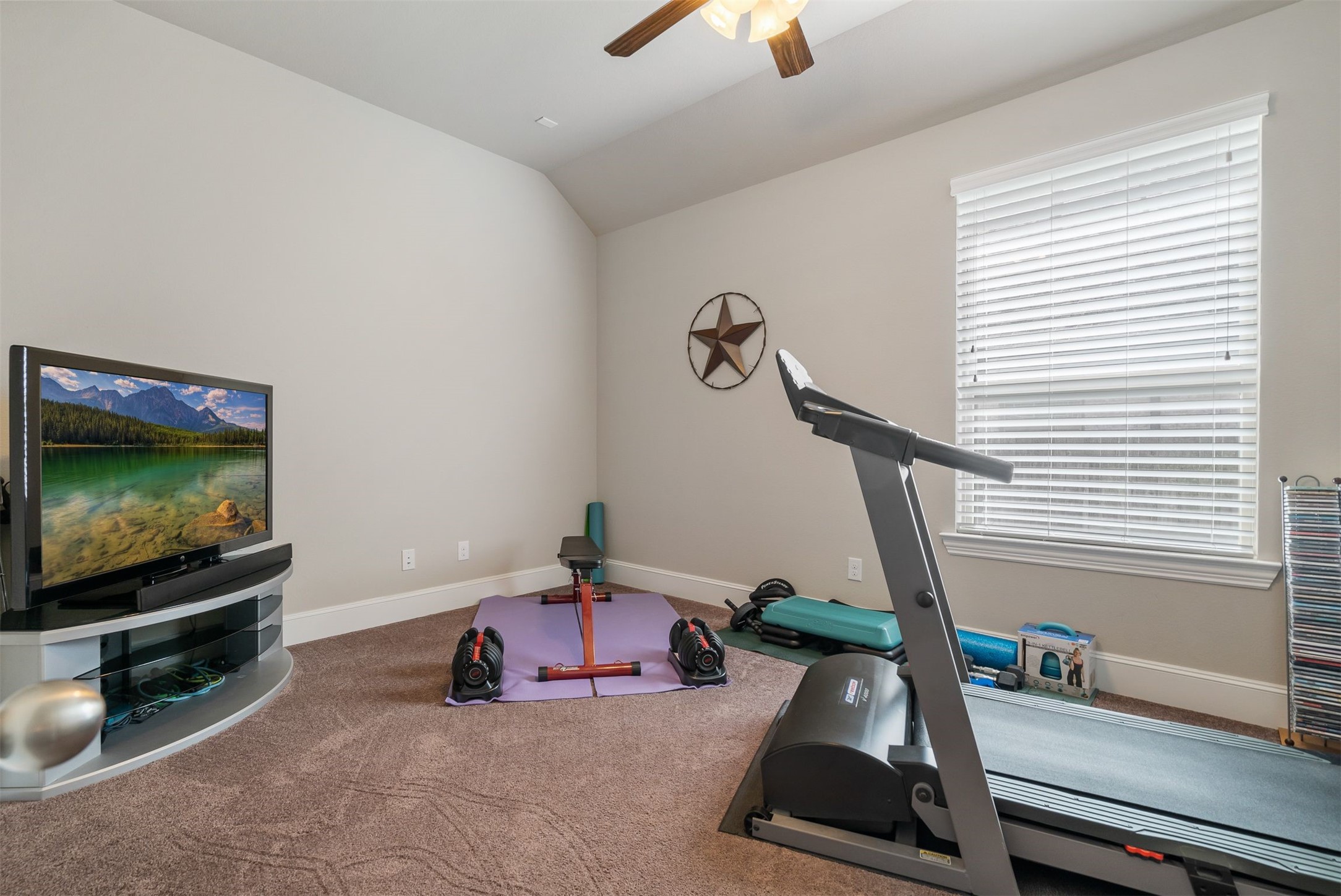 Flex room: workout, second office, media room or craft room!  Possibilities are endless!