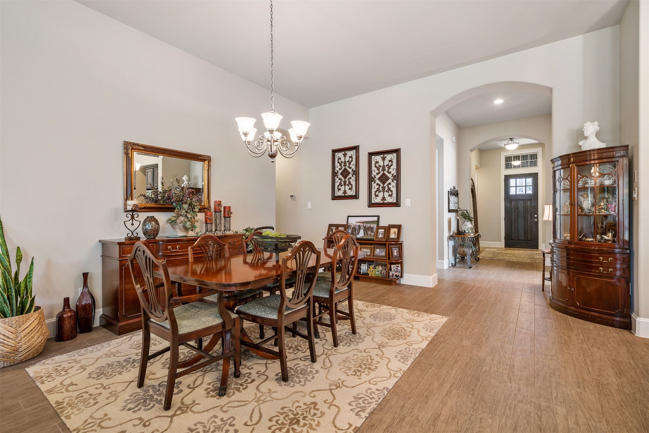 Formal dining area that is open to the kitchen and family room!