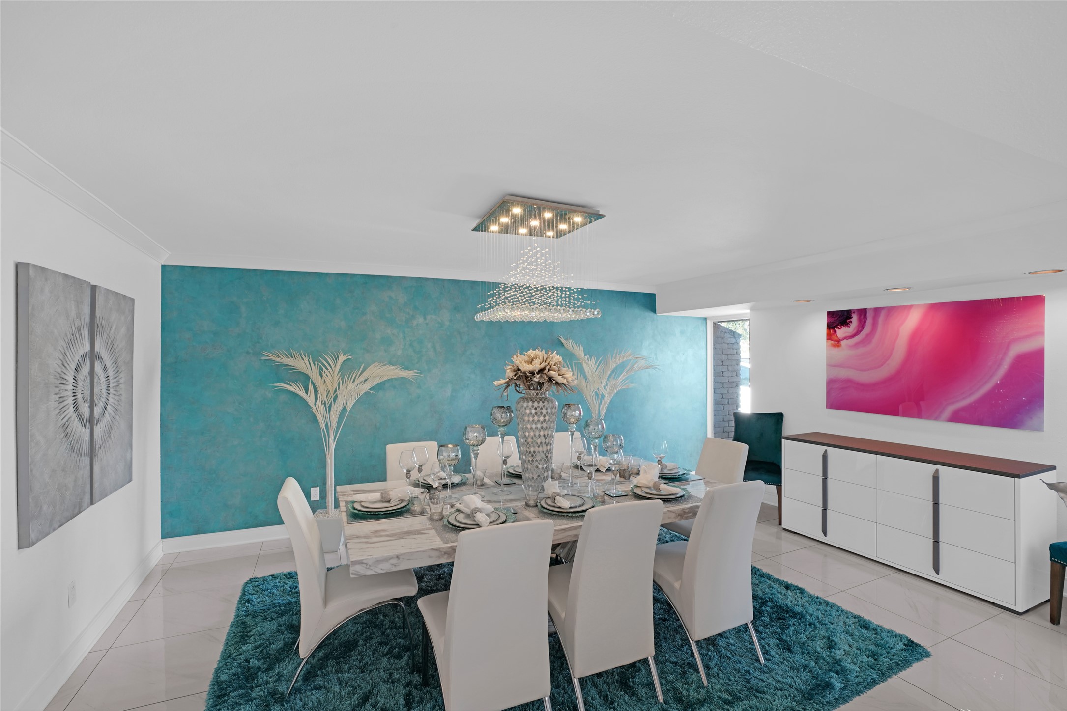Front sitting room or formal dining room with Venetian plaster accent wall - showstopper!