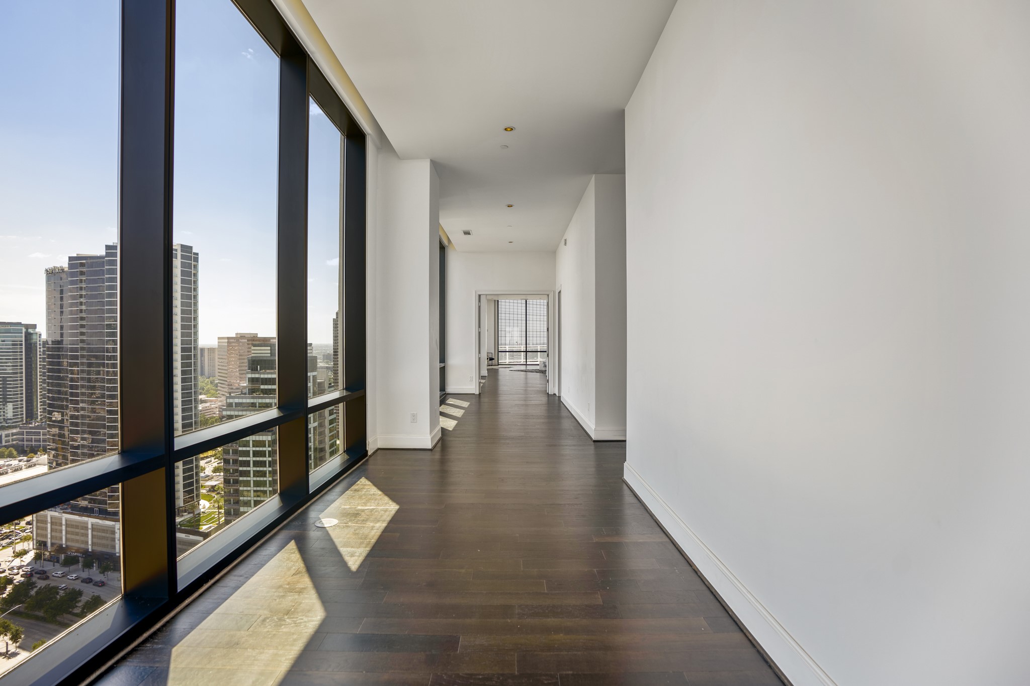 Floor to ceiling windows
provide natural light all the way
down the hall!