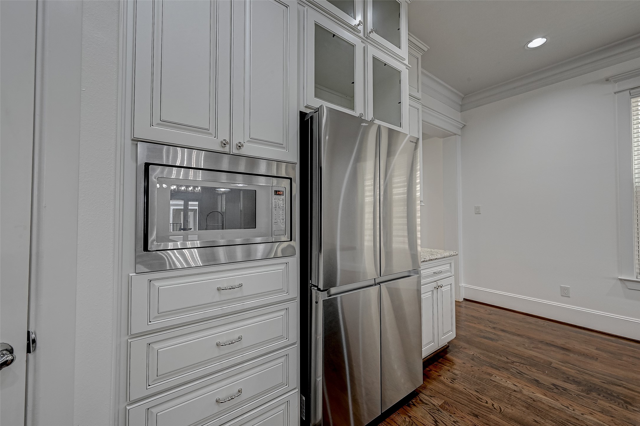 The walk-in pantry and abundant storage options ensure every tool and ingredient has its dedicated space.