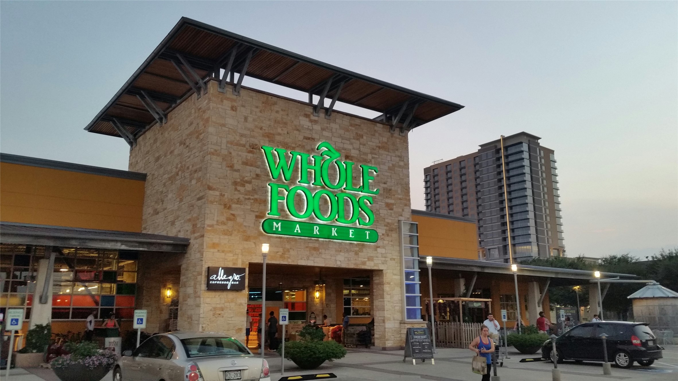 WHOLE FOODS Montrose on Waugh Dr and W. Dallas