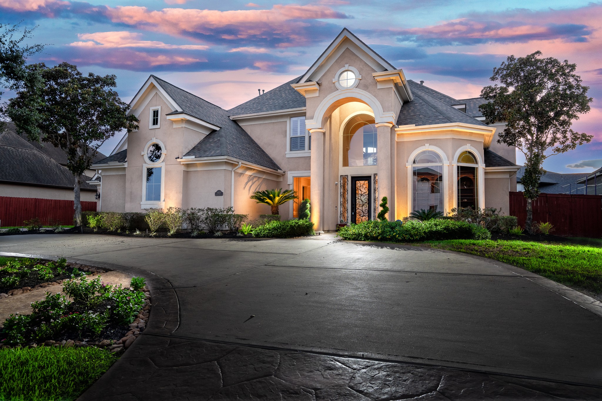 Welcome to Leyland Shores, a gated golf community in Cypress!