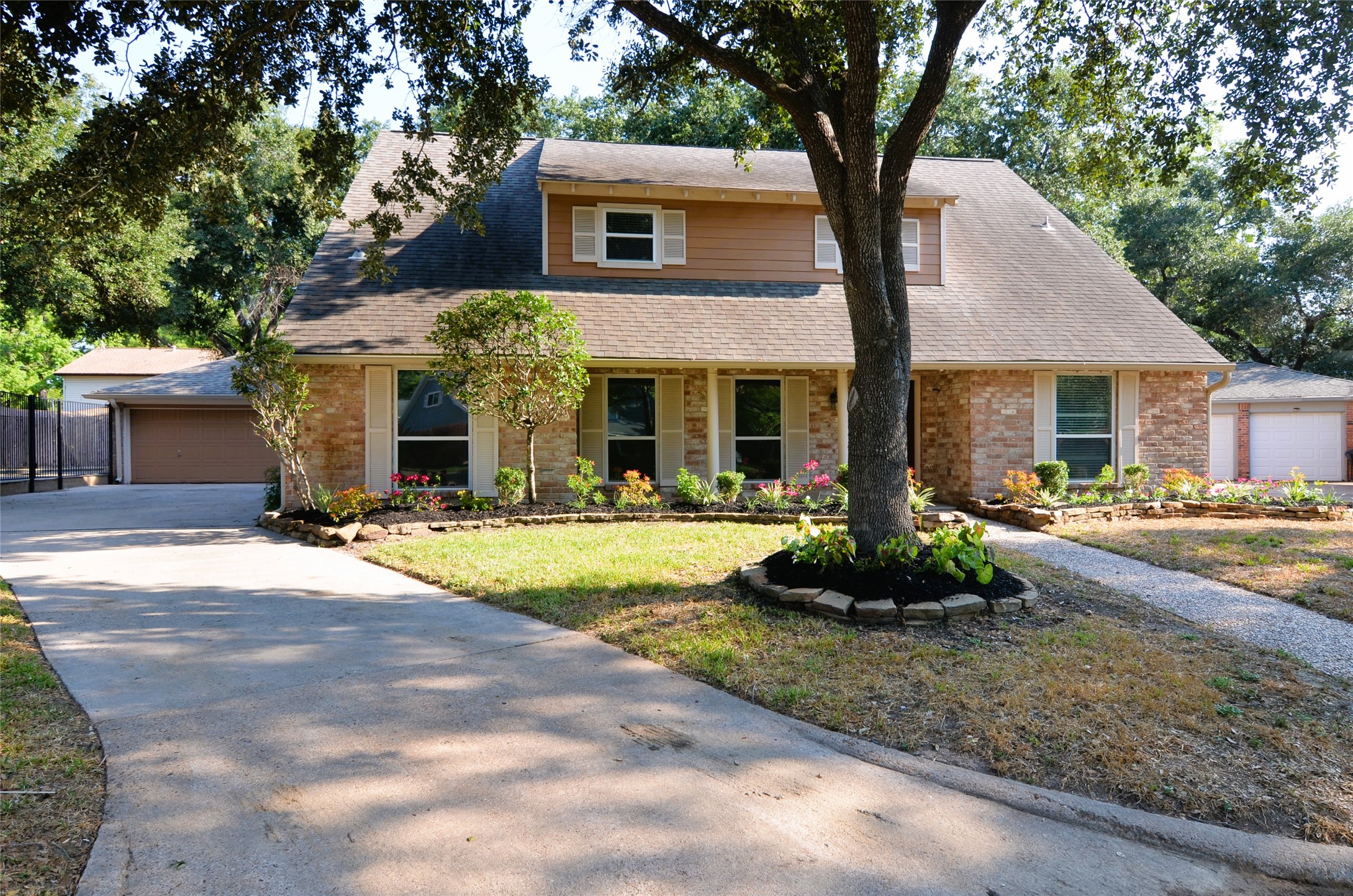 4110 Cypresswood has Great Curb appeal and so much to offer!!!