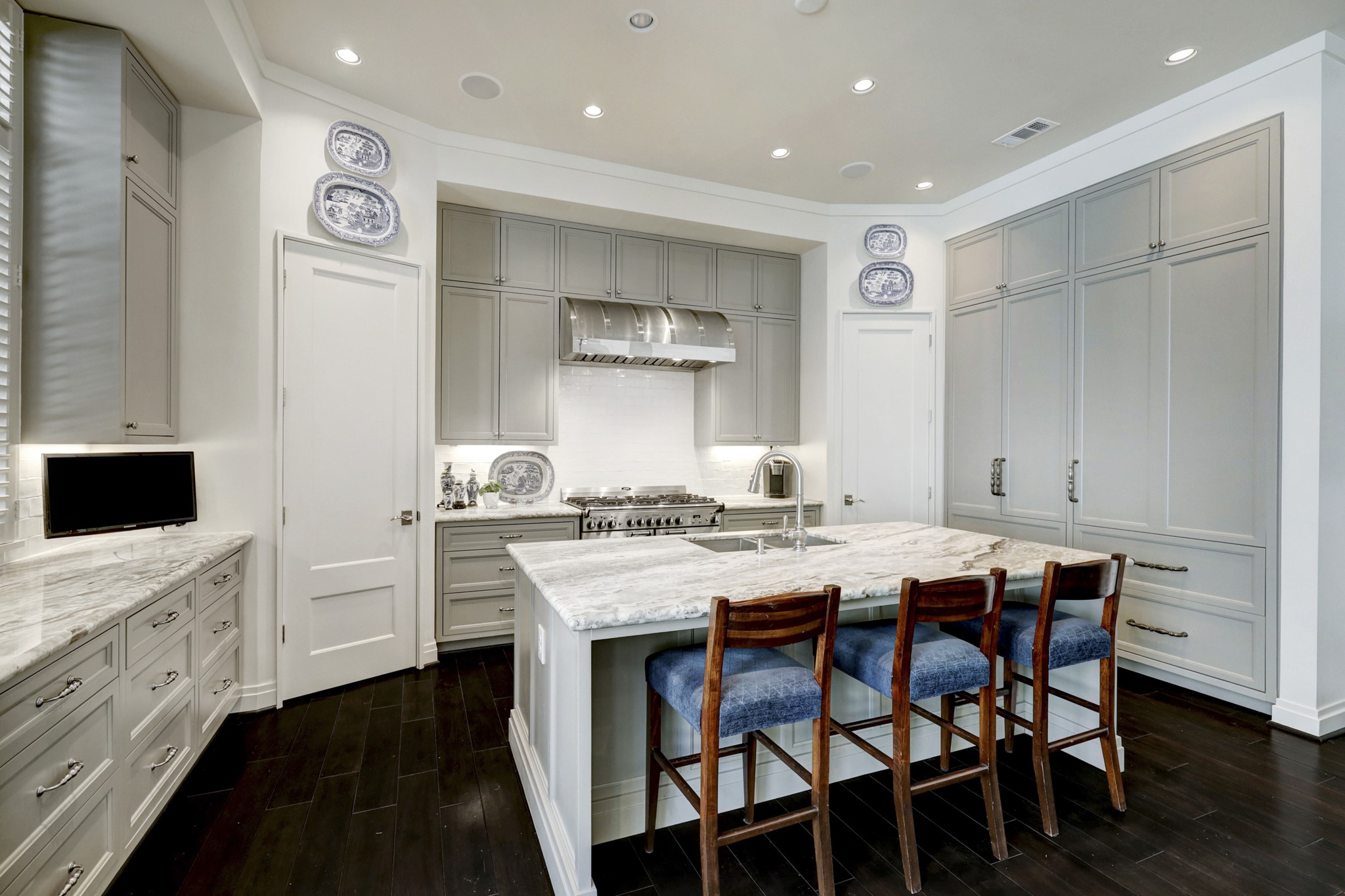Kitchen (19x9) has beautiful cabinetry and millwork which compliments this flexible floor plan.