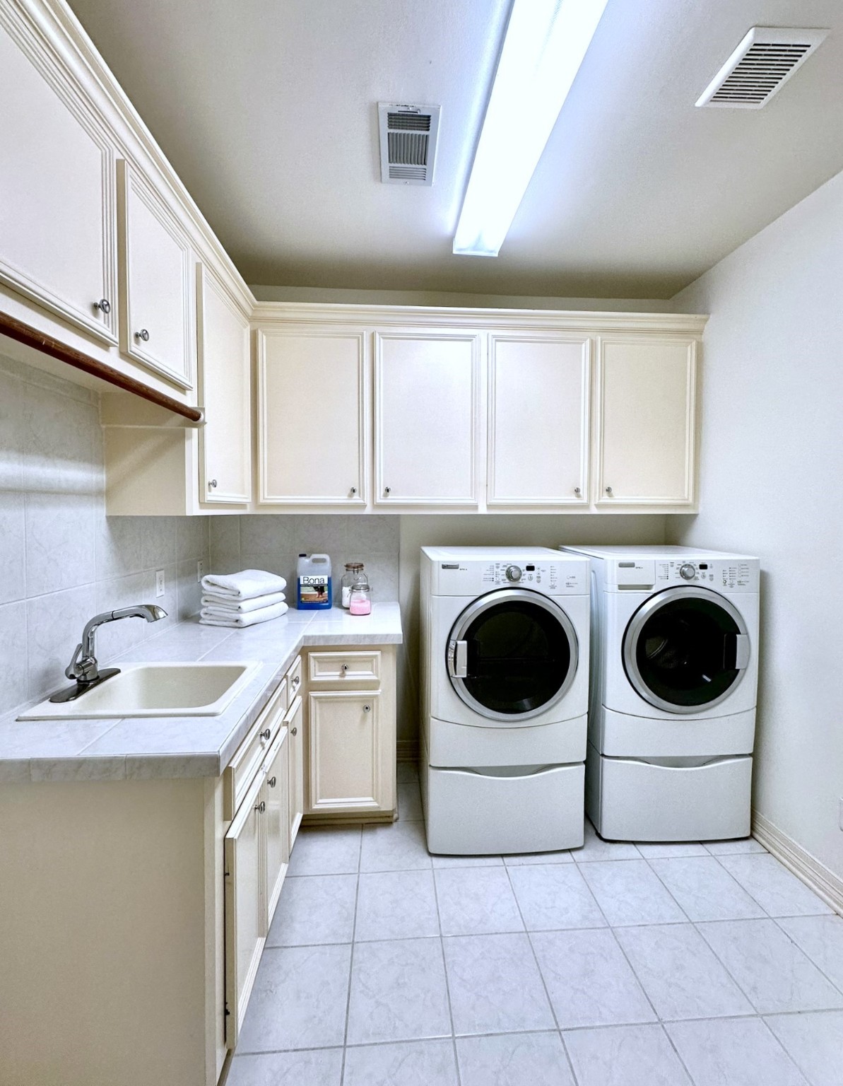 Laundry Room with Utility Sink