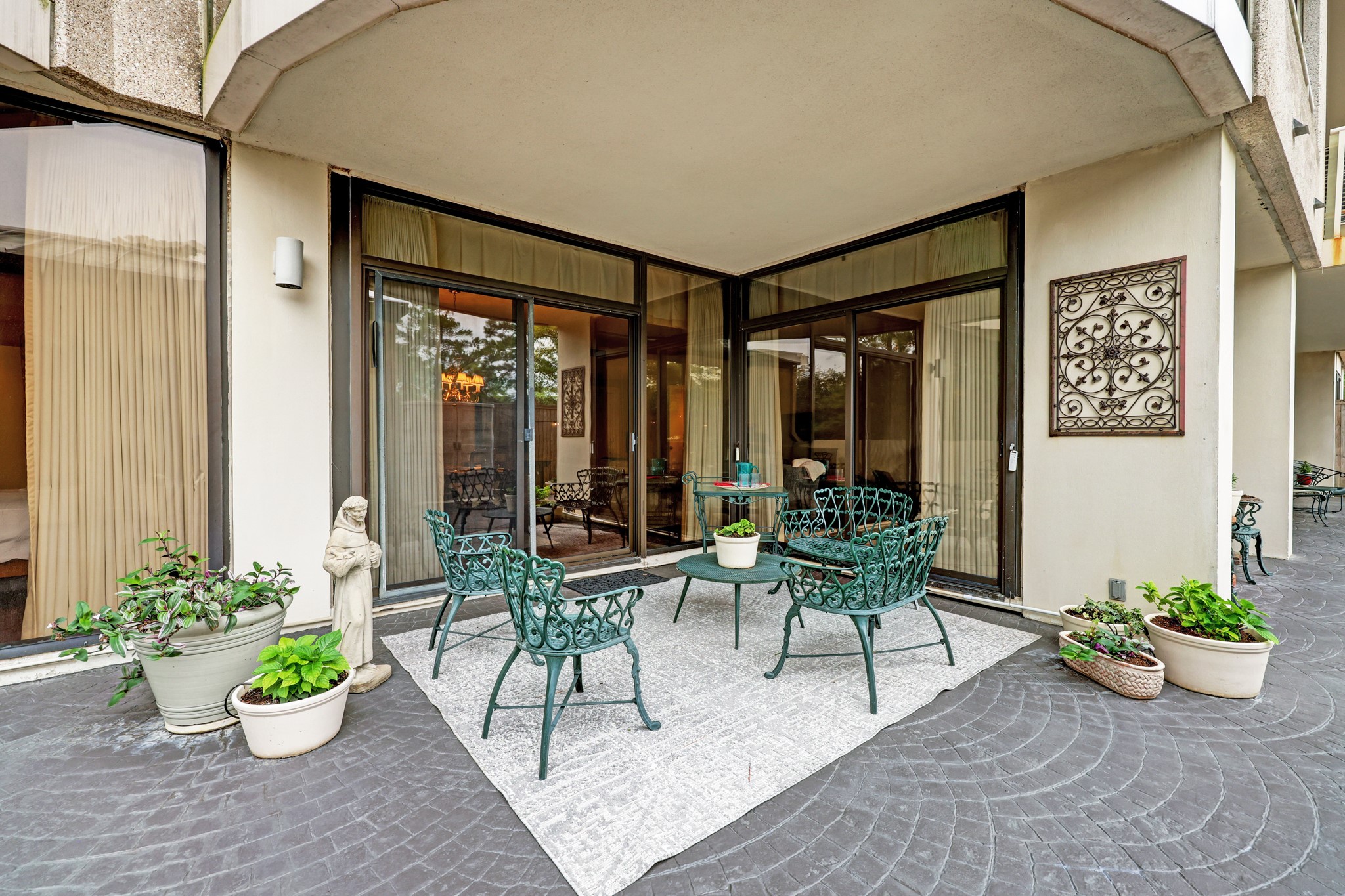outdoor patio is the perfect place to entertain or have your morning coffee.