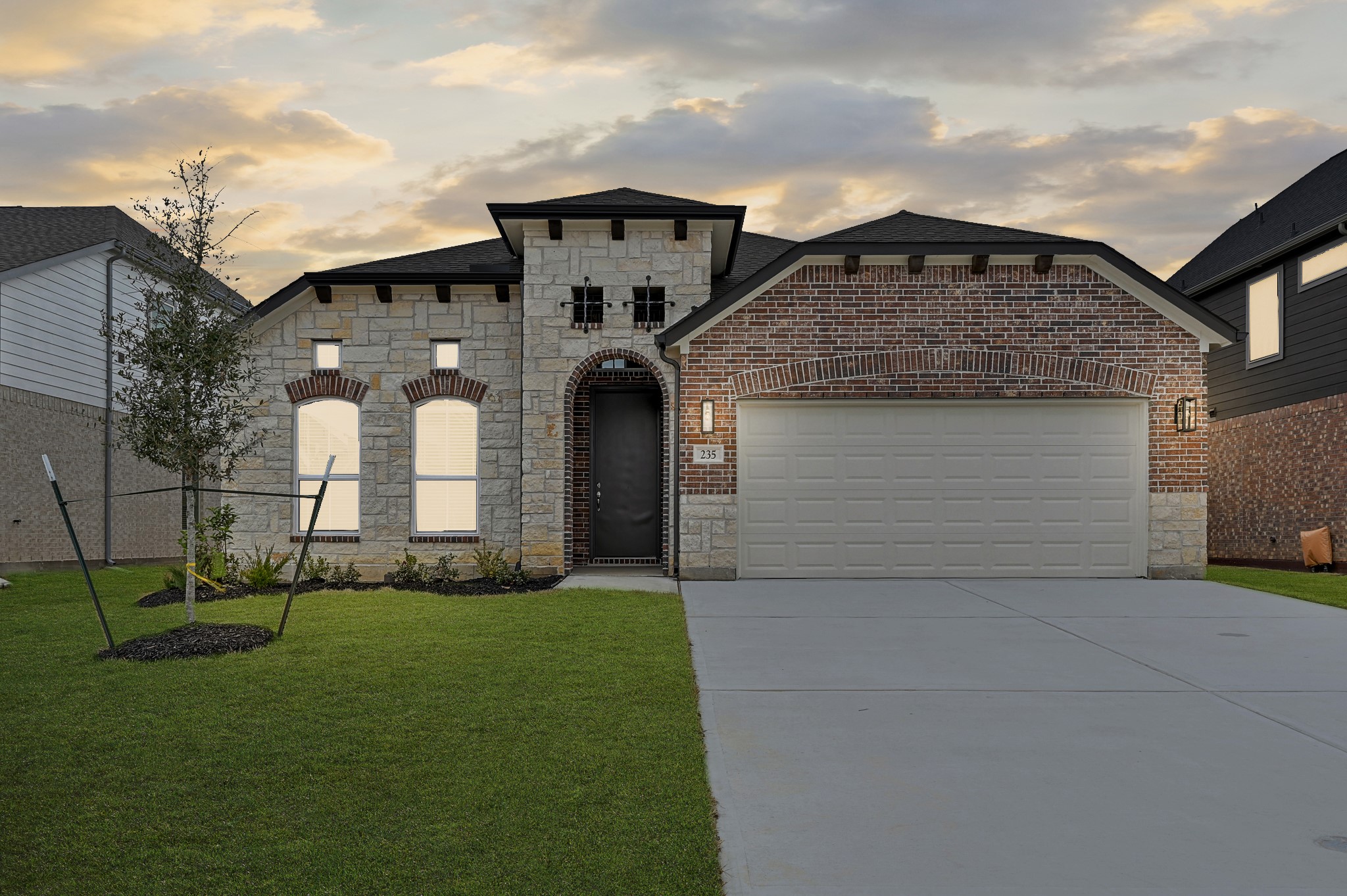 Welcome home to 235 Upland Drive located in the community of Beacon Hill and zoned to Waller ISD.