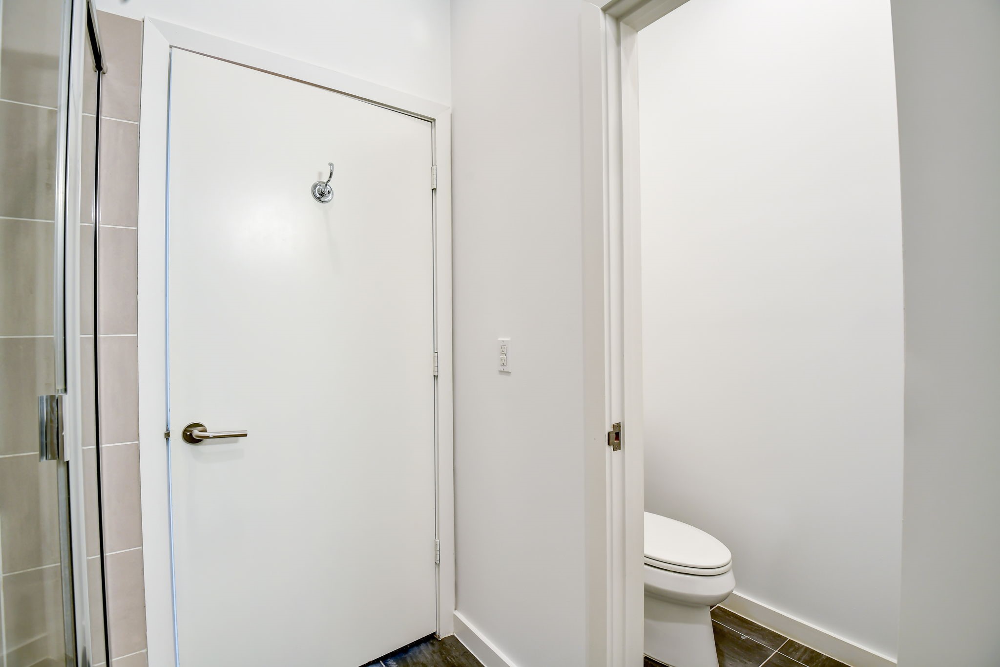 Separate enclosed toilet in master