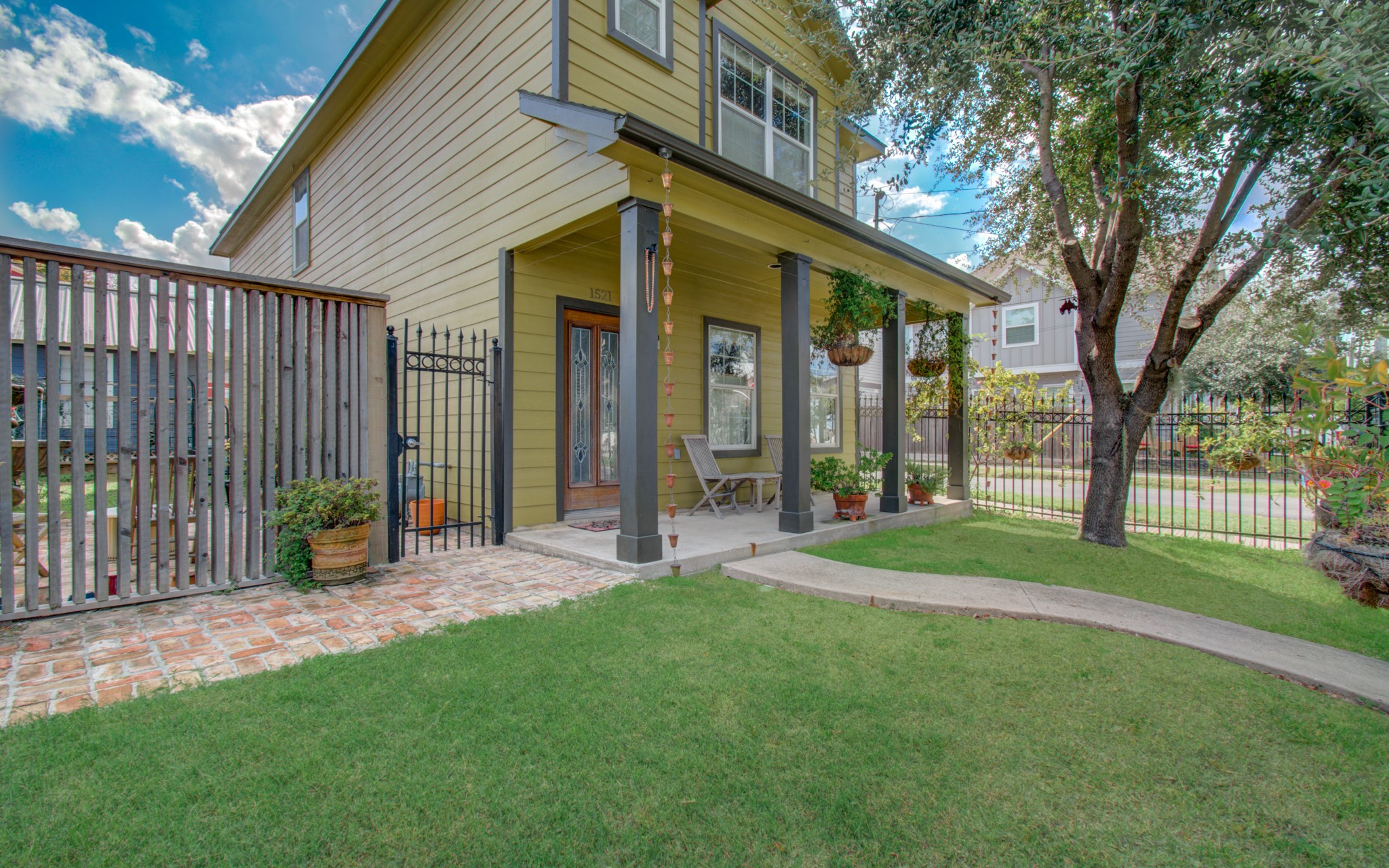 Discover the perfect blend of style and convenience at 1521 Shearn, a delightful home proudly positioned on a spacious corner lot in the vibrant Arts District. This residence boasts a unique charm that harmoniously combines modern comforts with a classic touch.