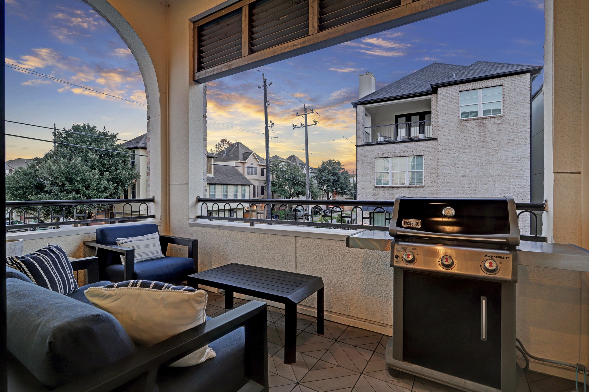 Relax on a generously sized balcony, complete with gas tap for a grill.