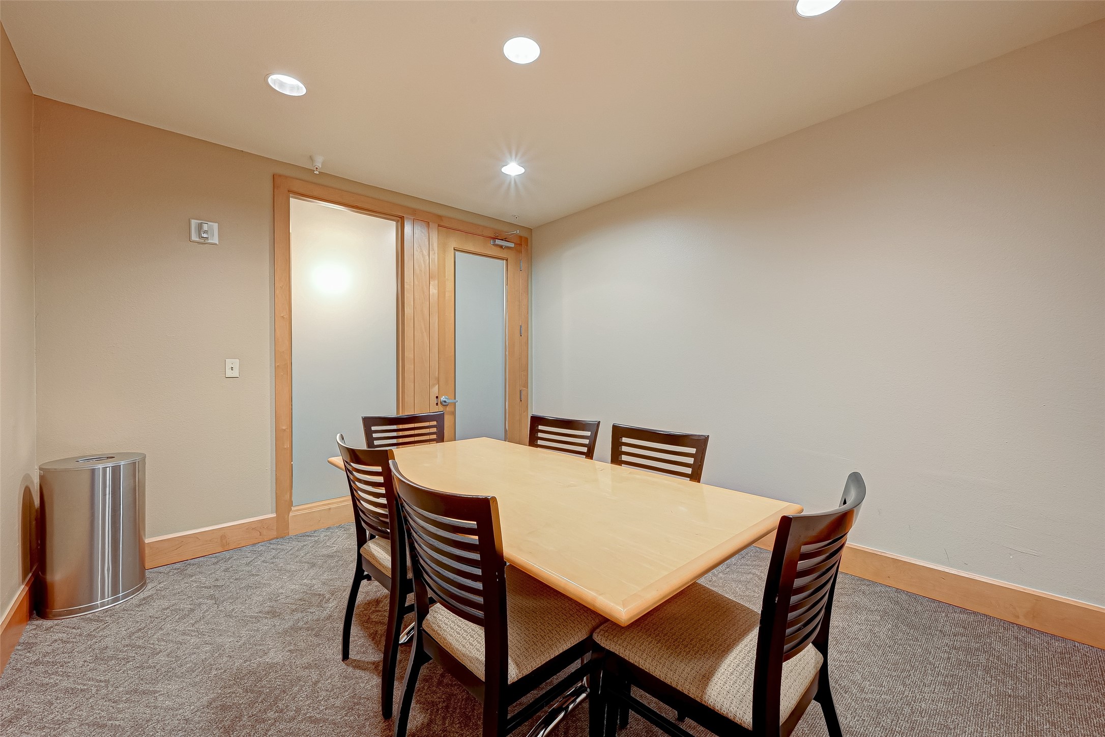 Next door to working space is a small conference area for private meetings.