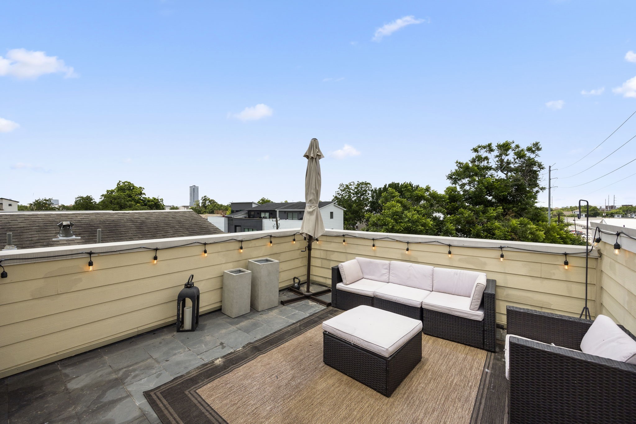 4th floor roof deck. Witness an epic 4th of July display from your own home!