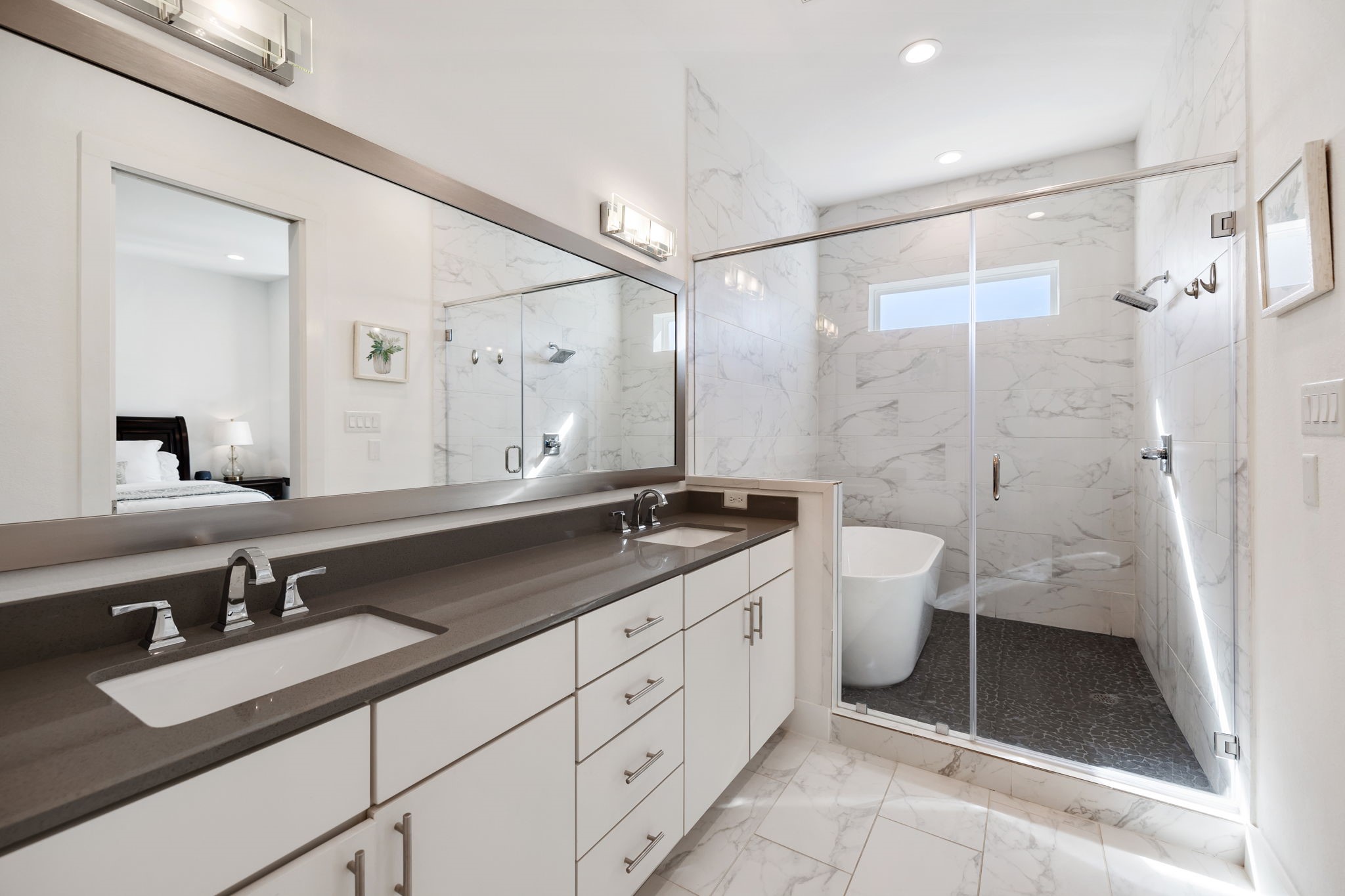 Double sinks, soaking tub and oversized shower- what more could you ask for??