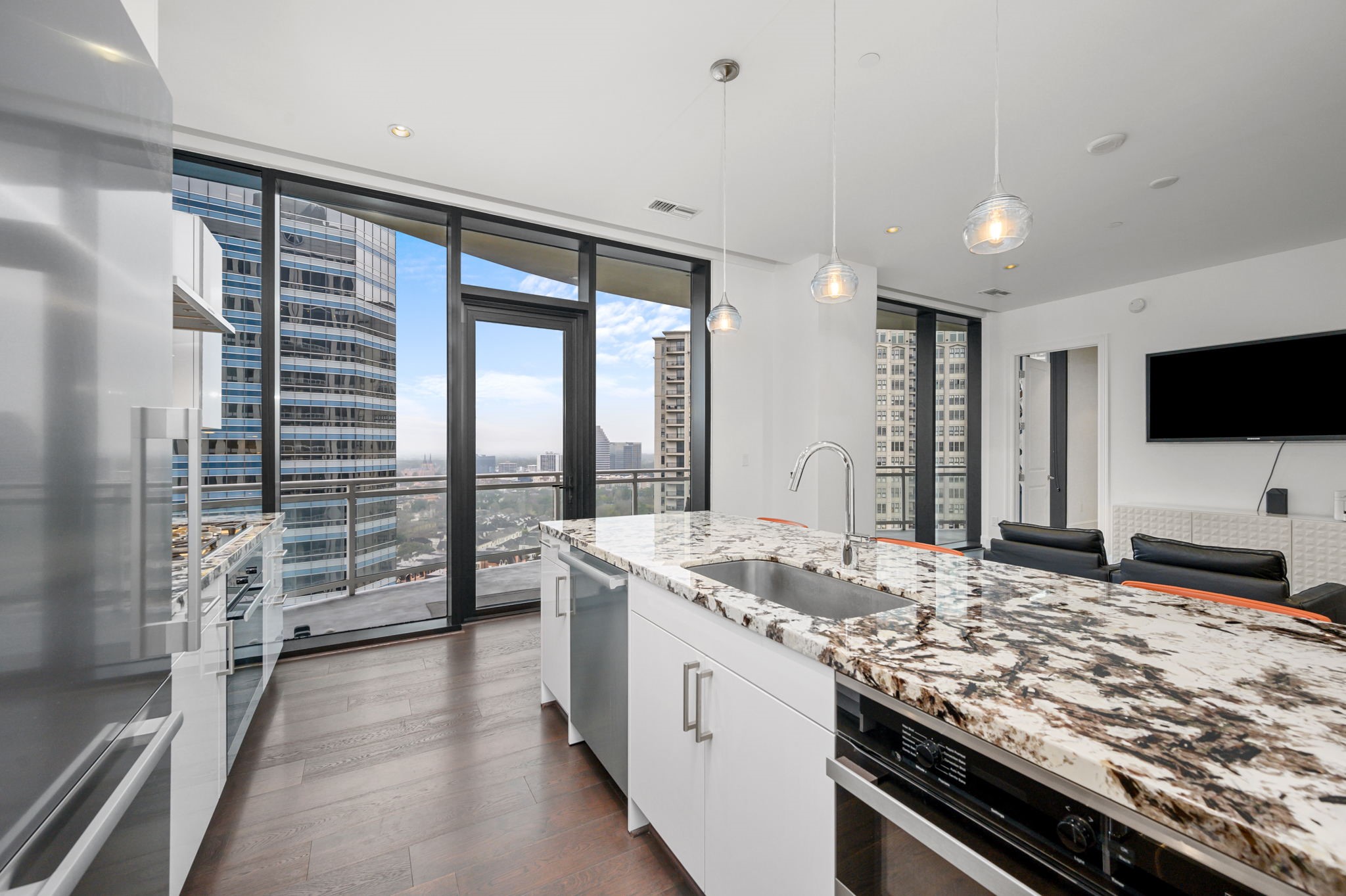 This stunning kitchen has a great view!