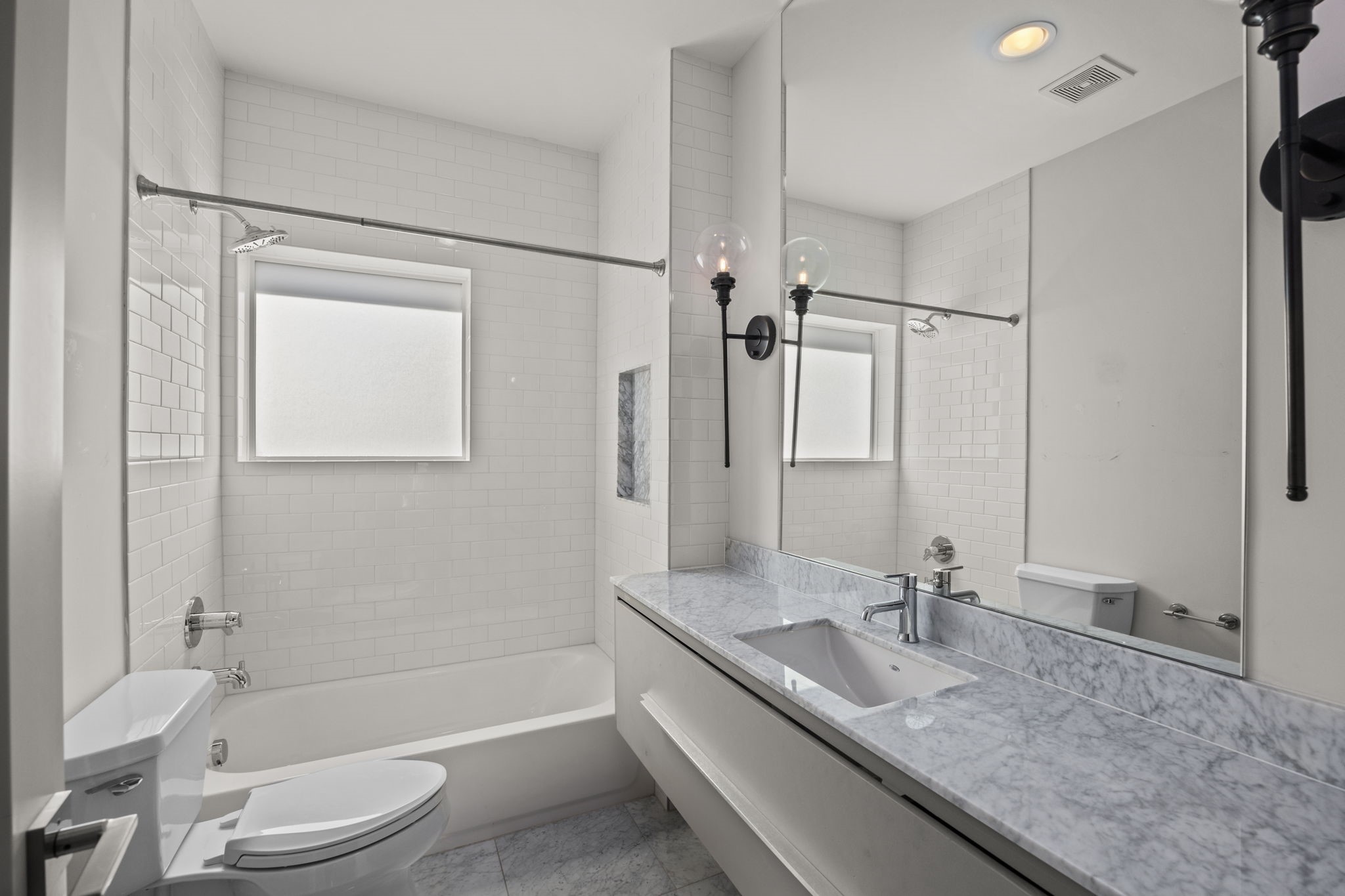 Full secondary bathroom is also located upstairs.