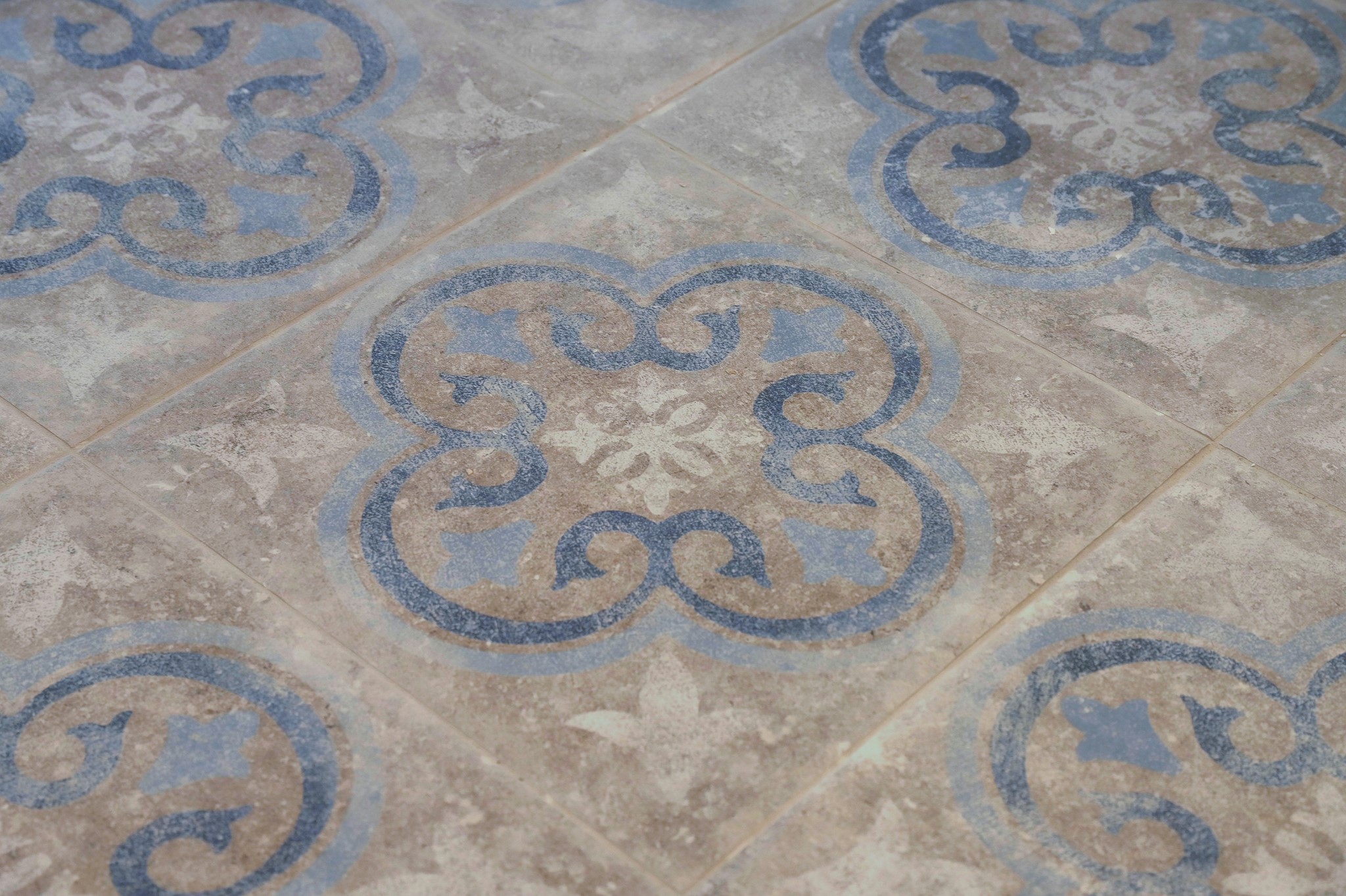 Handmade Italian concrete tiled floor.