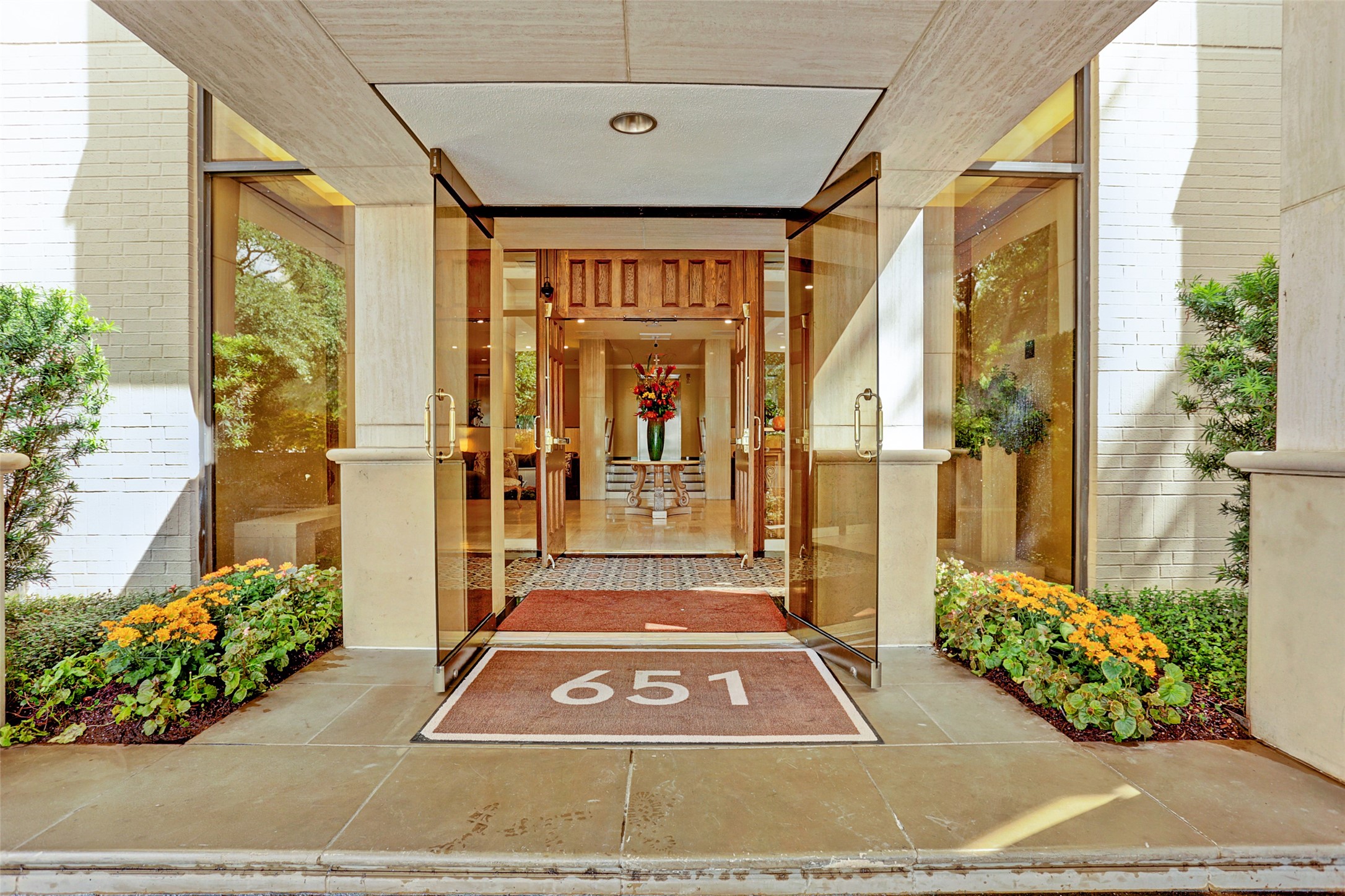 FRONT ENTRANCE TO LOBBY
