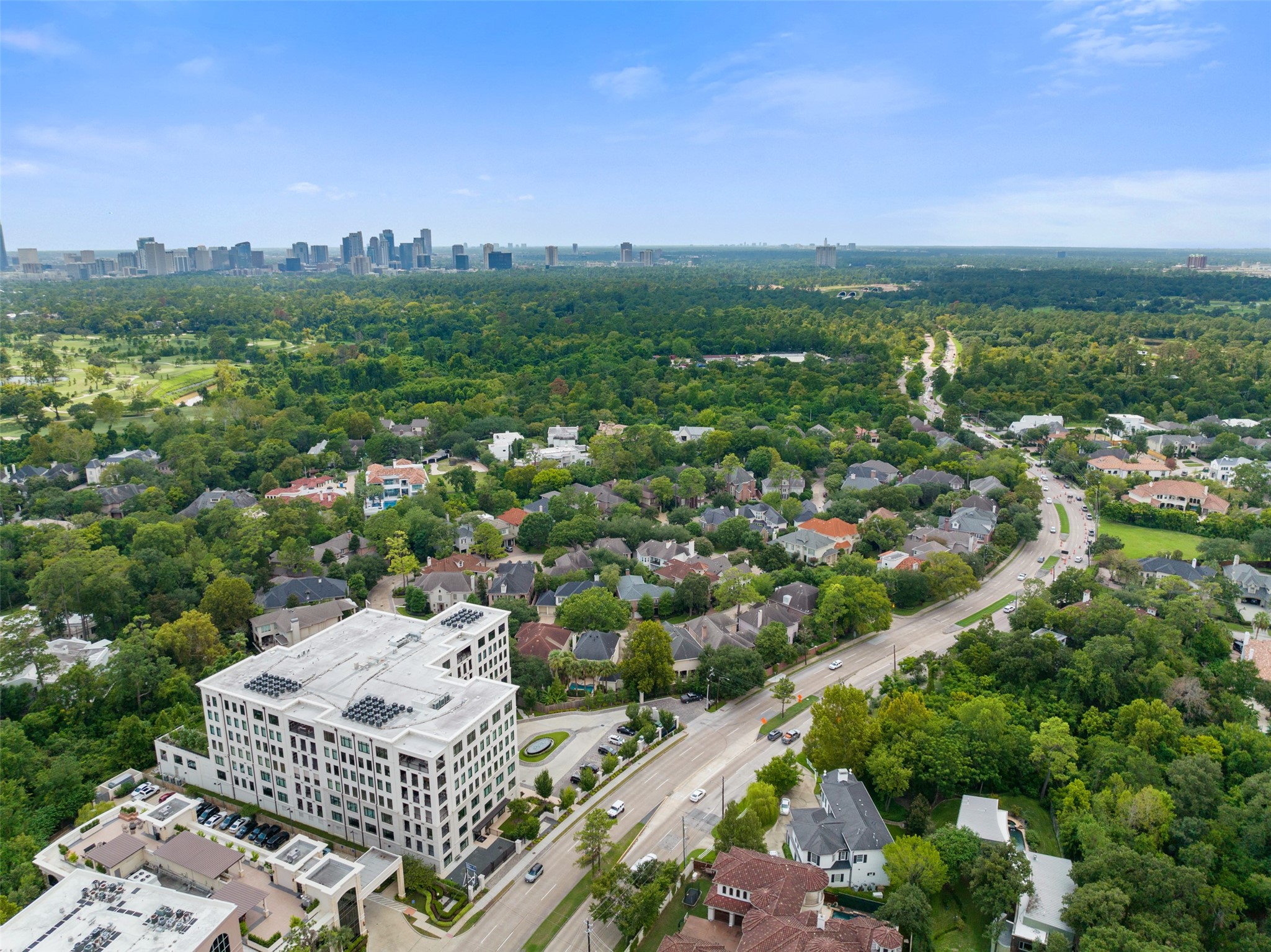 An aerial view of the Sophie at Bayou Bend with Memorial Park in the background.