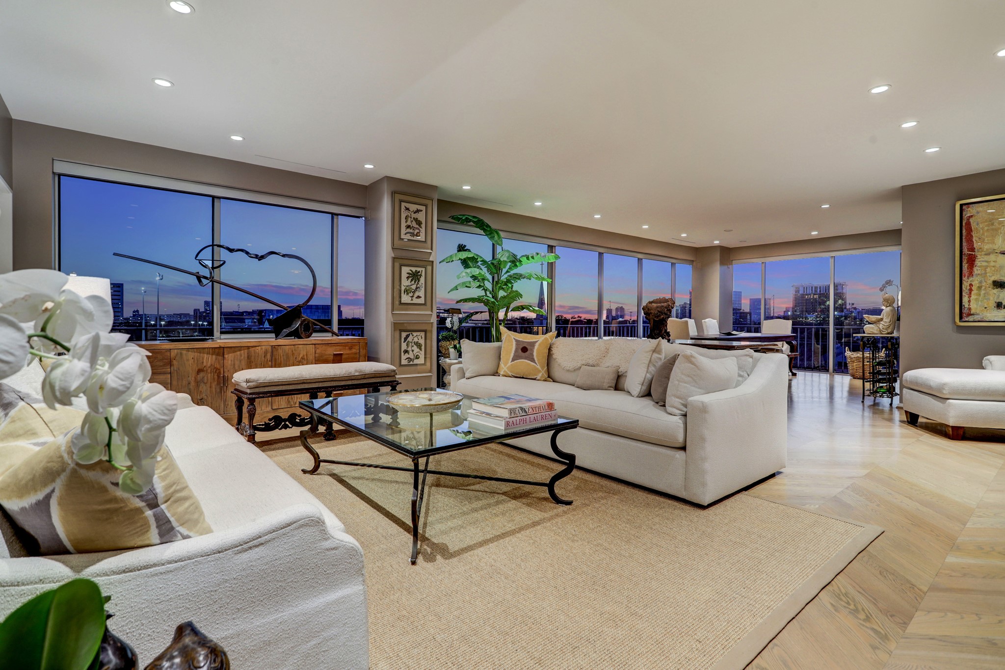 Stunning corner unit with incredible views