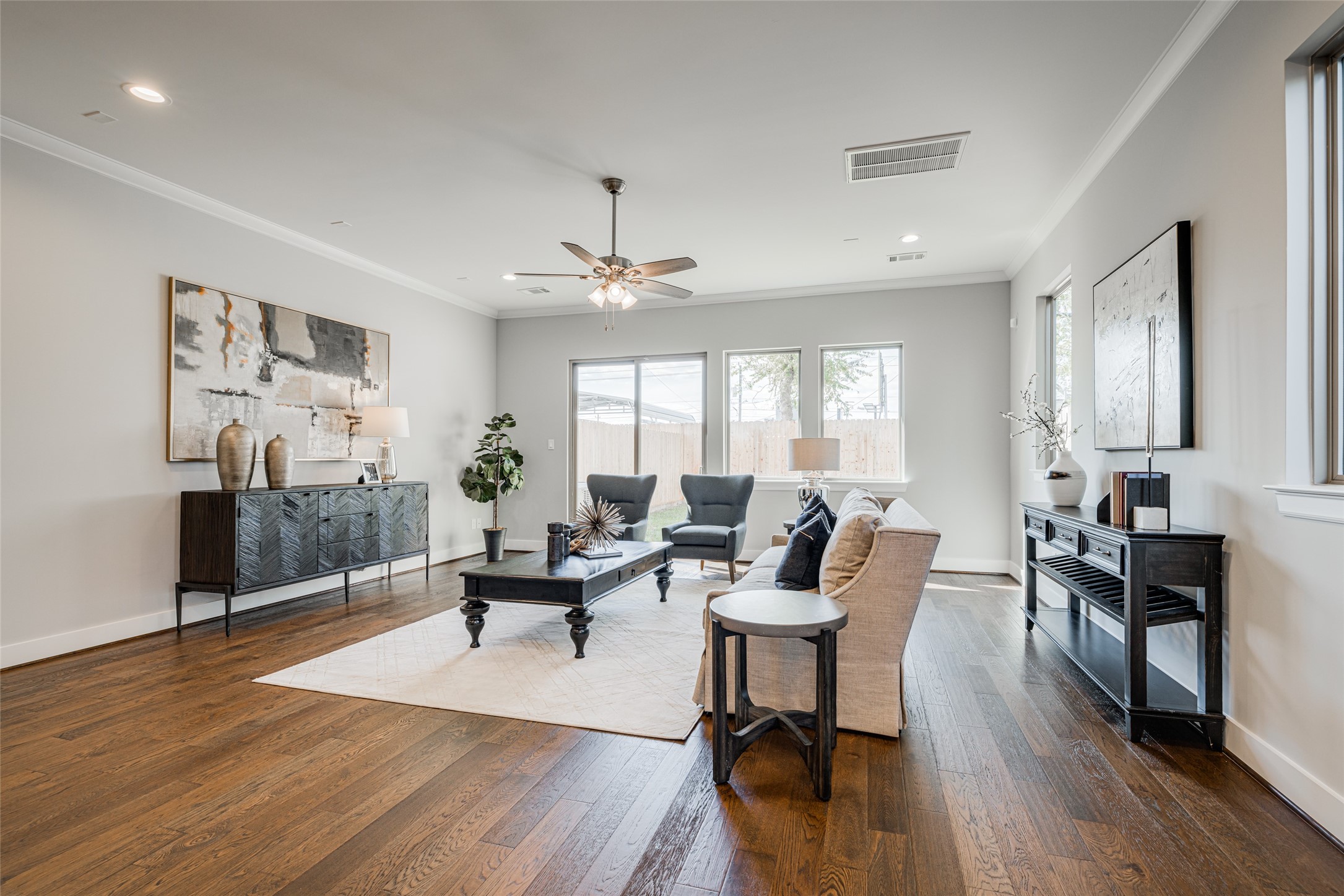 ASK ABOUT CUSTOMIZATION OPTIONS DURING CONSTRUCTION ONLY * MAZZTAO MODEL HOME * PHOTOS MAY SHOW A SIMILAR FLOOR PLAN AND/OR UPGRADED/ALTERNATIVE FINISHES * Please use these photos as a guide *