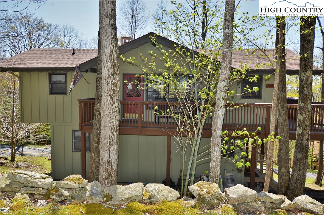 133 Clubhouse Road, Beech Mountain, NC 28604