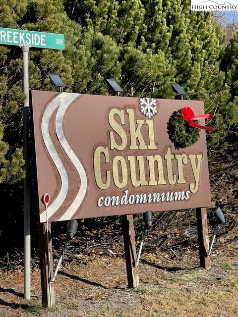Beautiful 1 bedroom condo in Ski Country.  The location offers easy access and this particular unit even has side windows that allows you to view the slopes.  Southern facing condo has a sunny porch to sit on.  This would be a great short or long term rental.  1 bedroom and 1 full bath upstairs.  This will not last long.