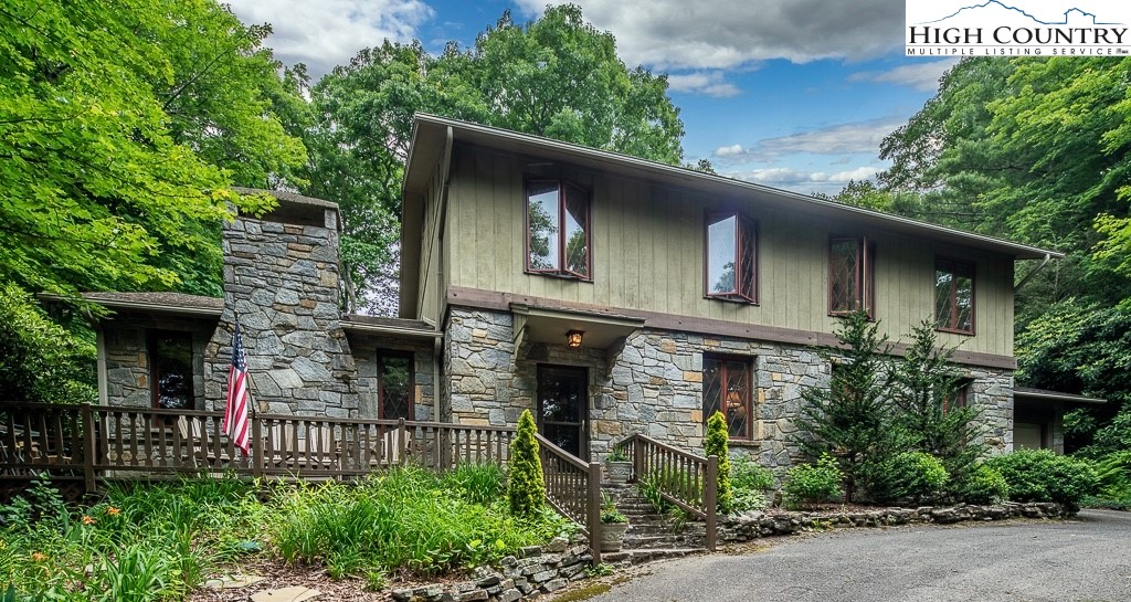 536 Goforth Road, Blowing Rock, NC 28605
